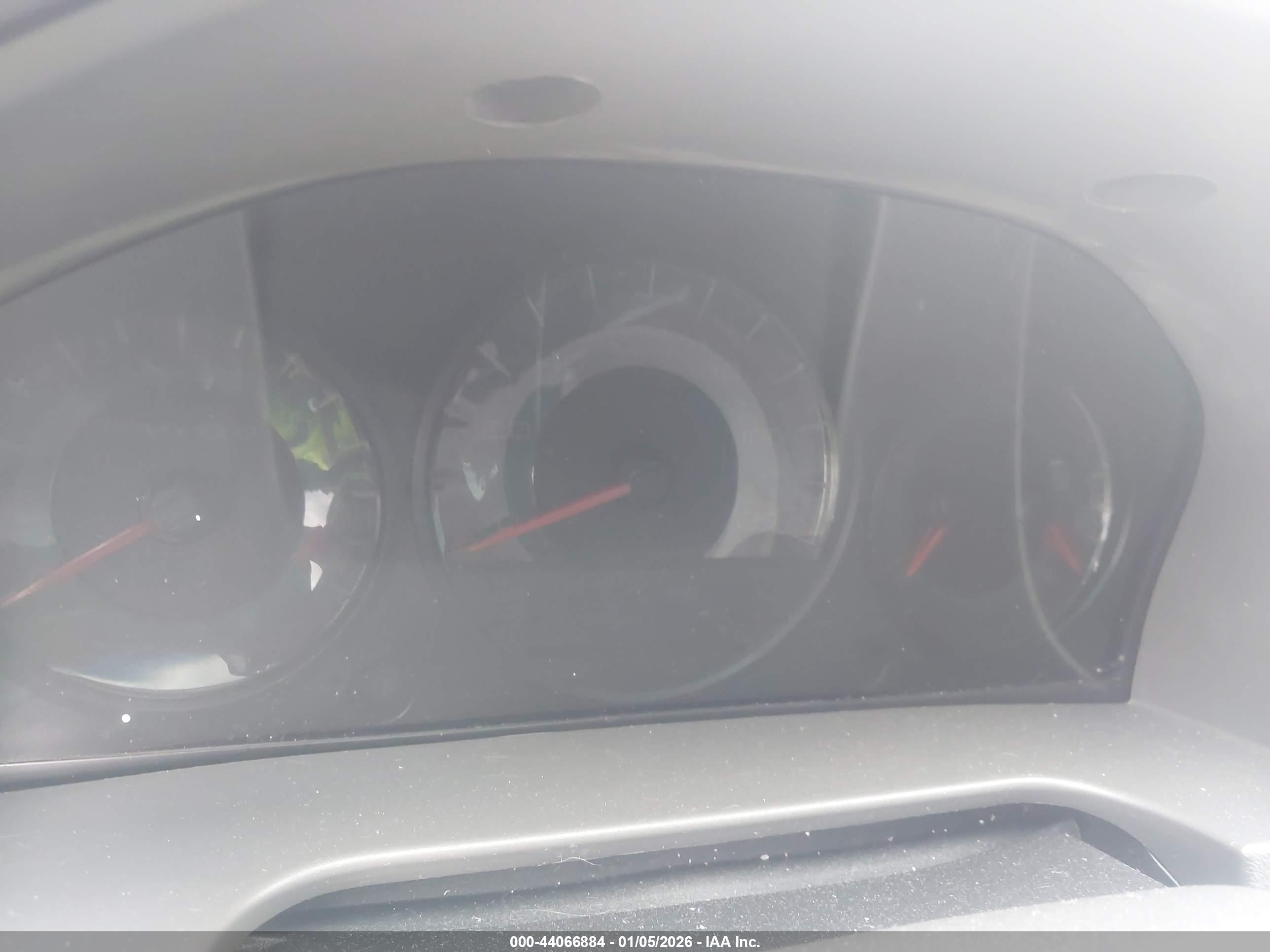 FORD FUSION image 7