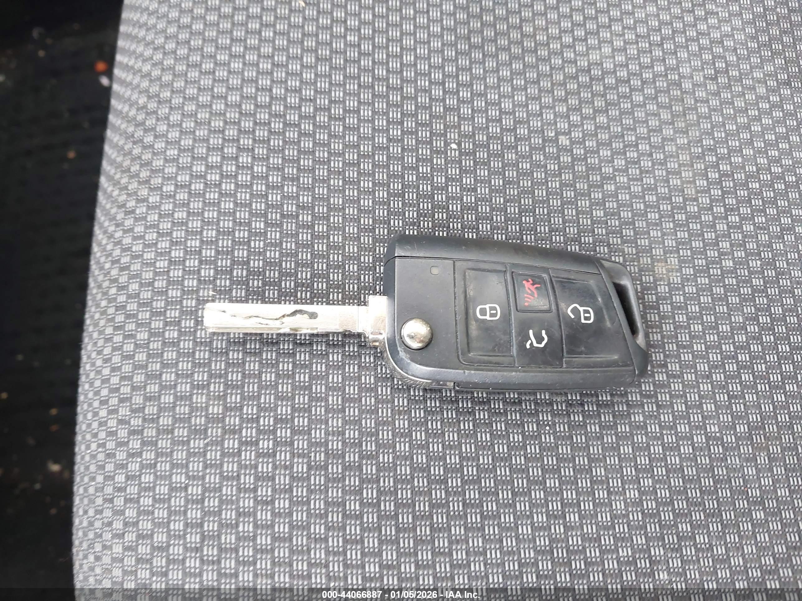 VOLKSWAGEN JETTA image 11