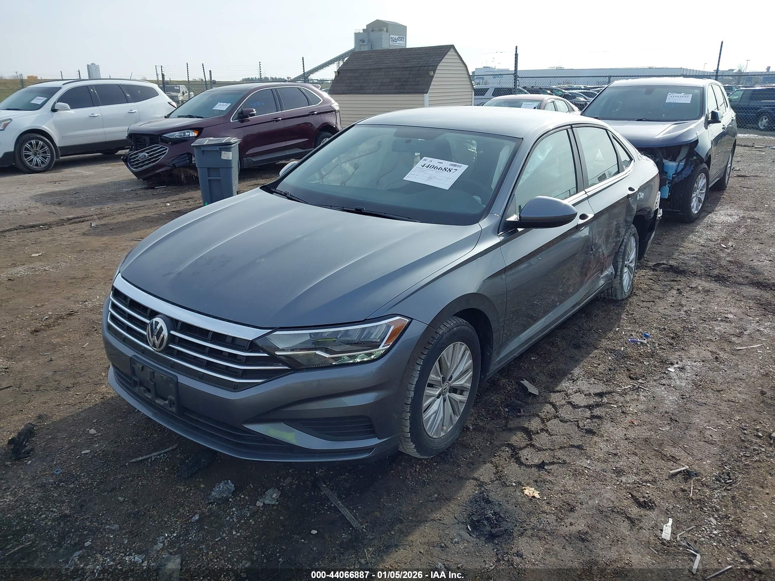 VOLKSWAGEN JETTA image 2