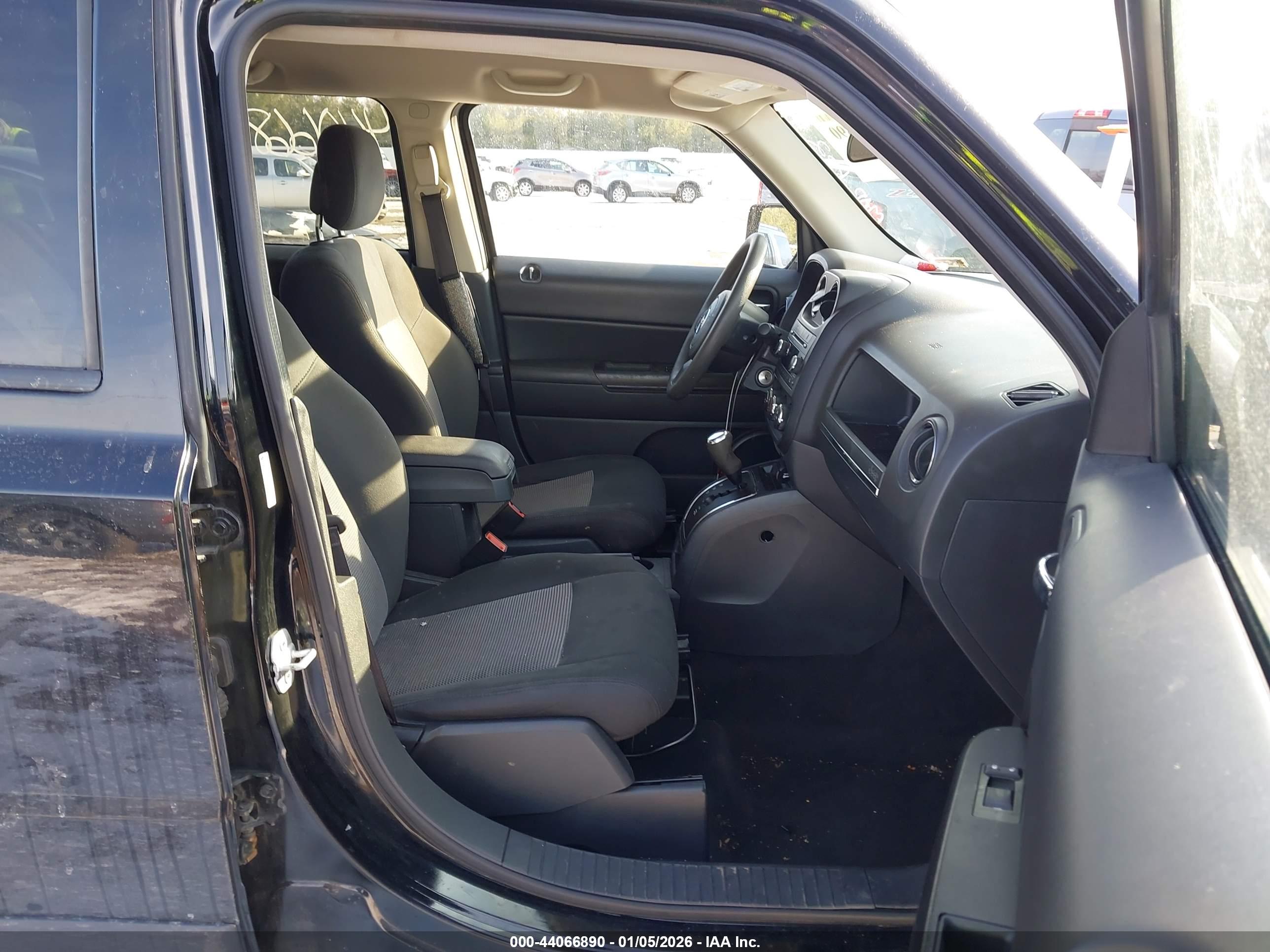 JEEP PATRIOT image 5