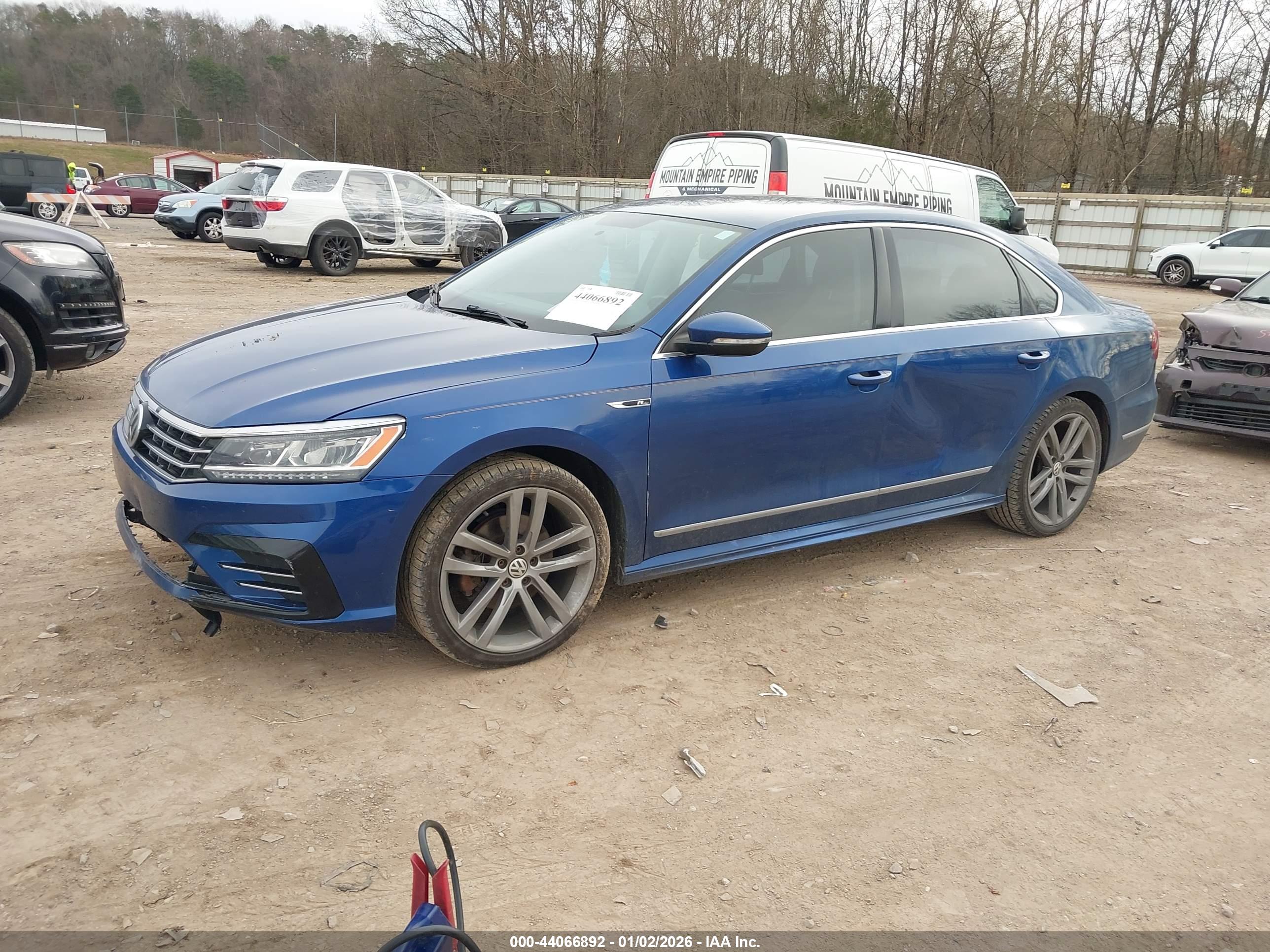 VOLKSWAGEN PASSAT image 6