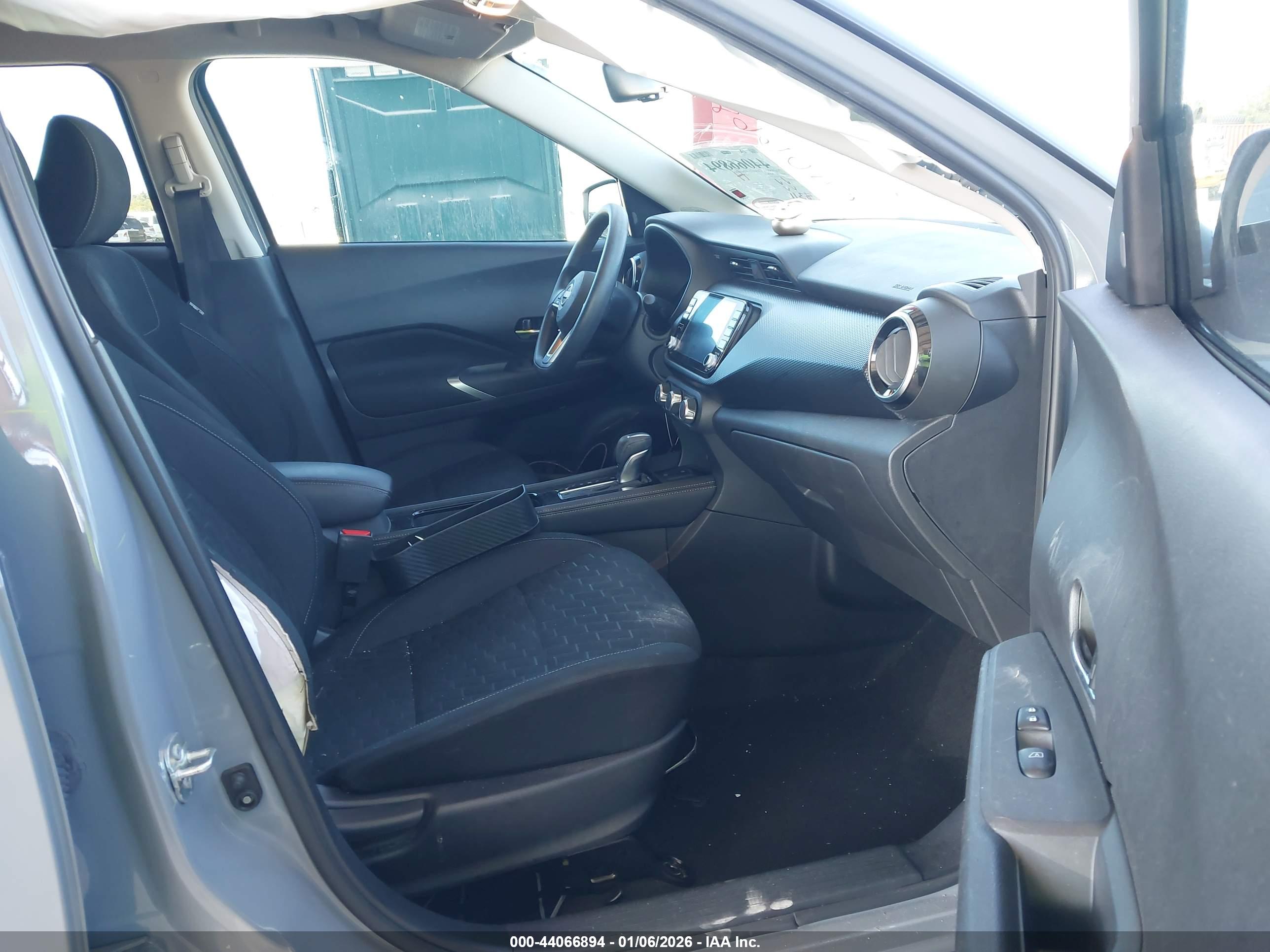 NISSAN KICKS image 5