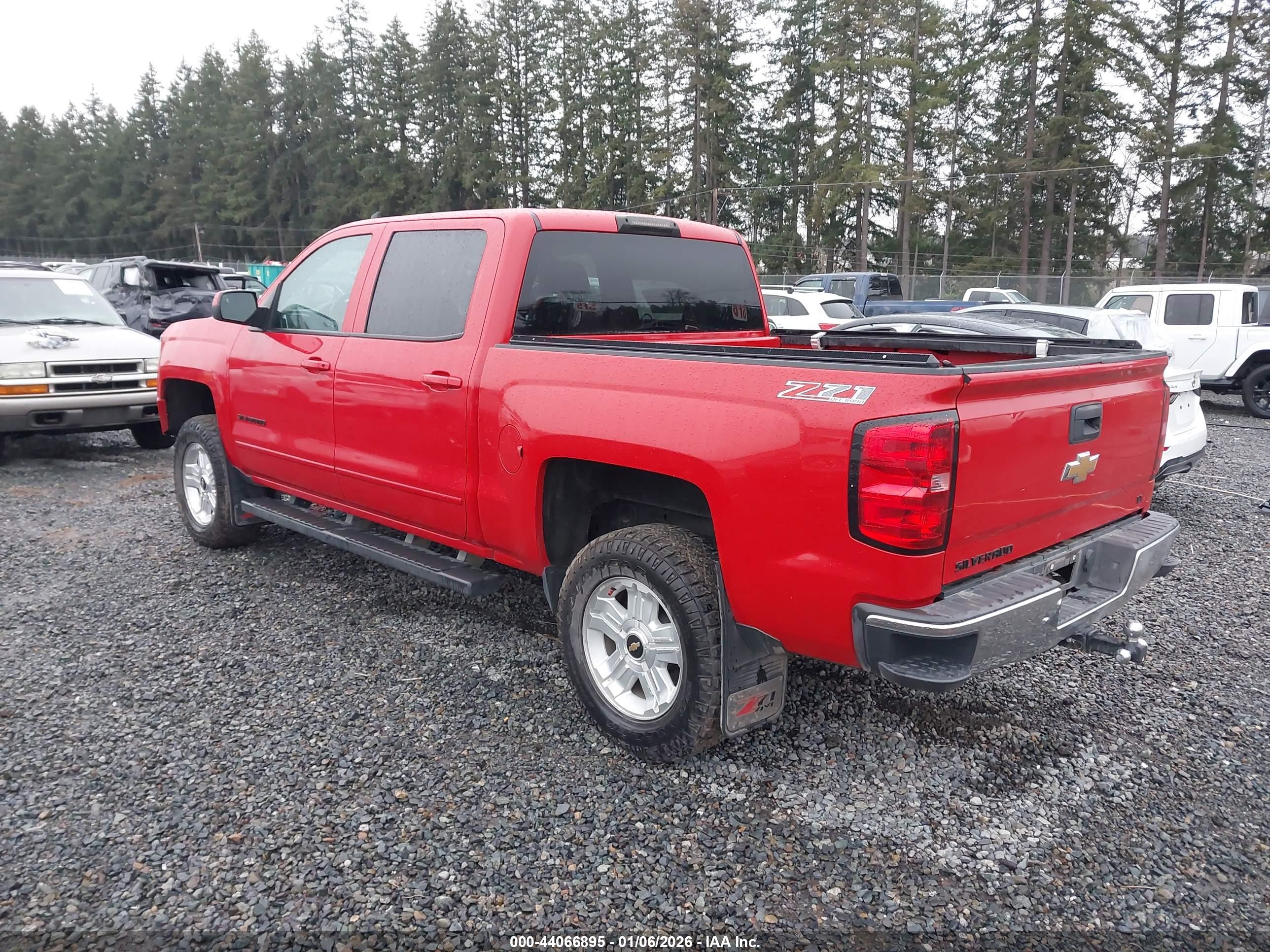 CHEVROLET SILVERADO image 3