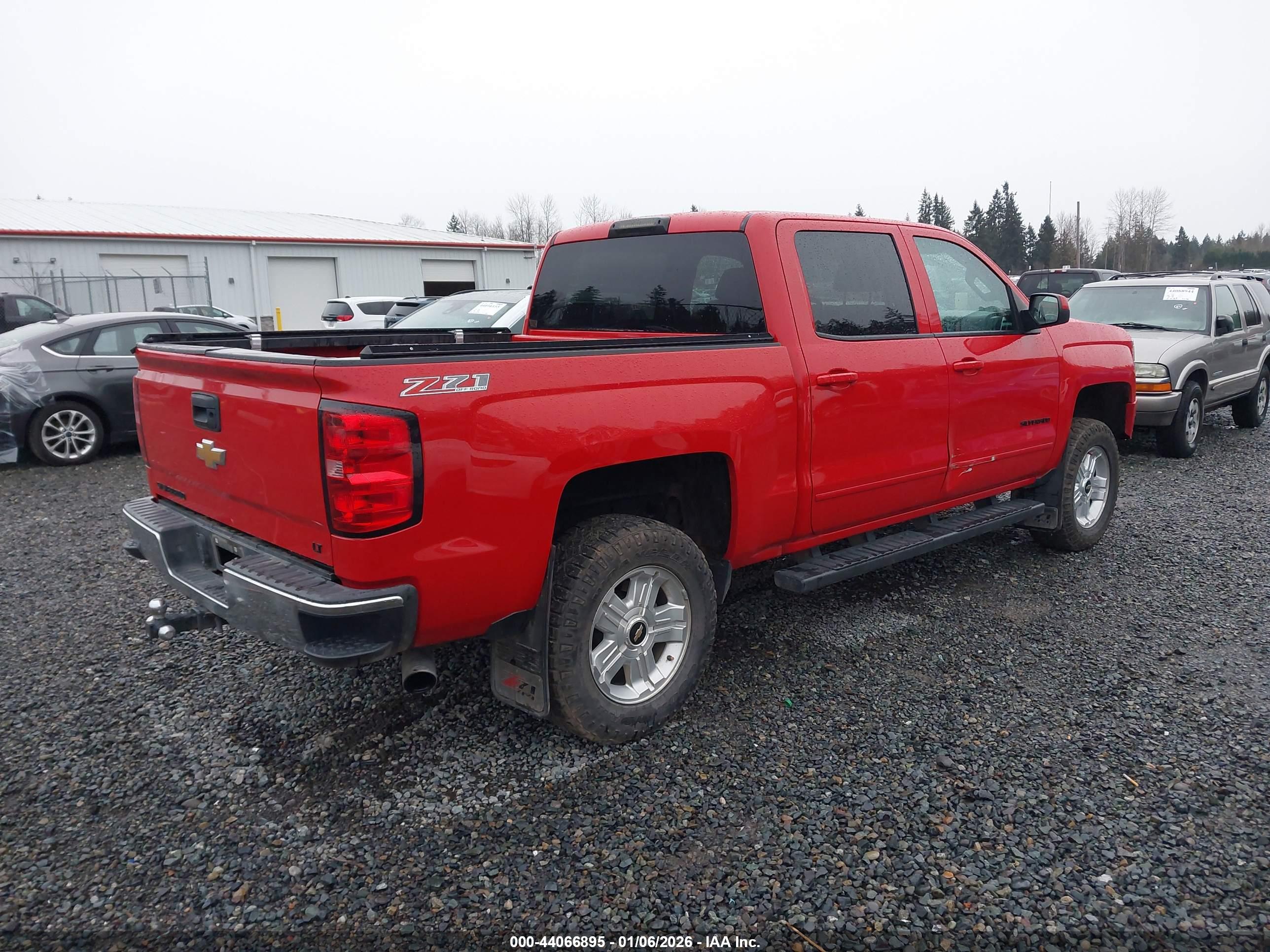 CHEVROLET SILVERADO image 4