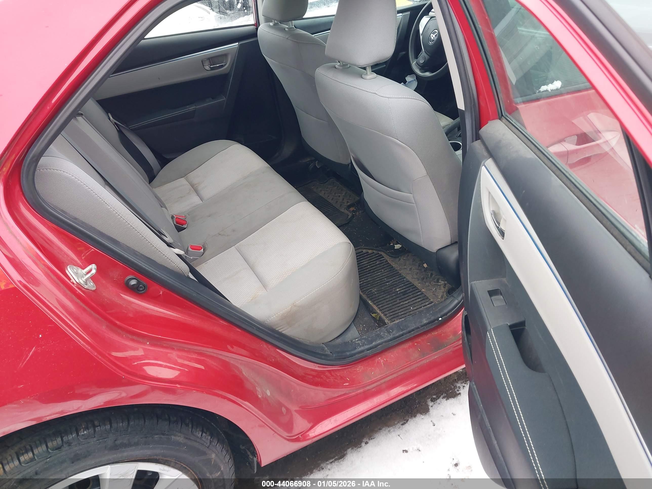 TOYOTA COROLLA image 8