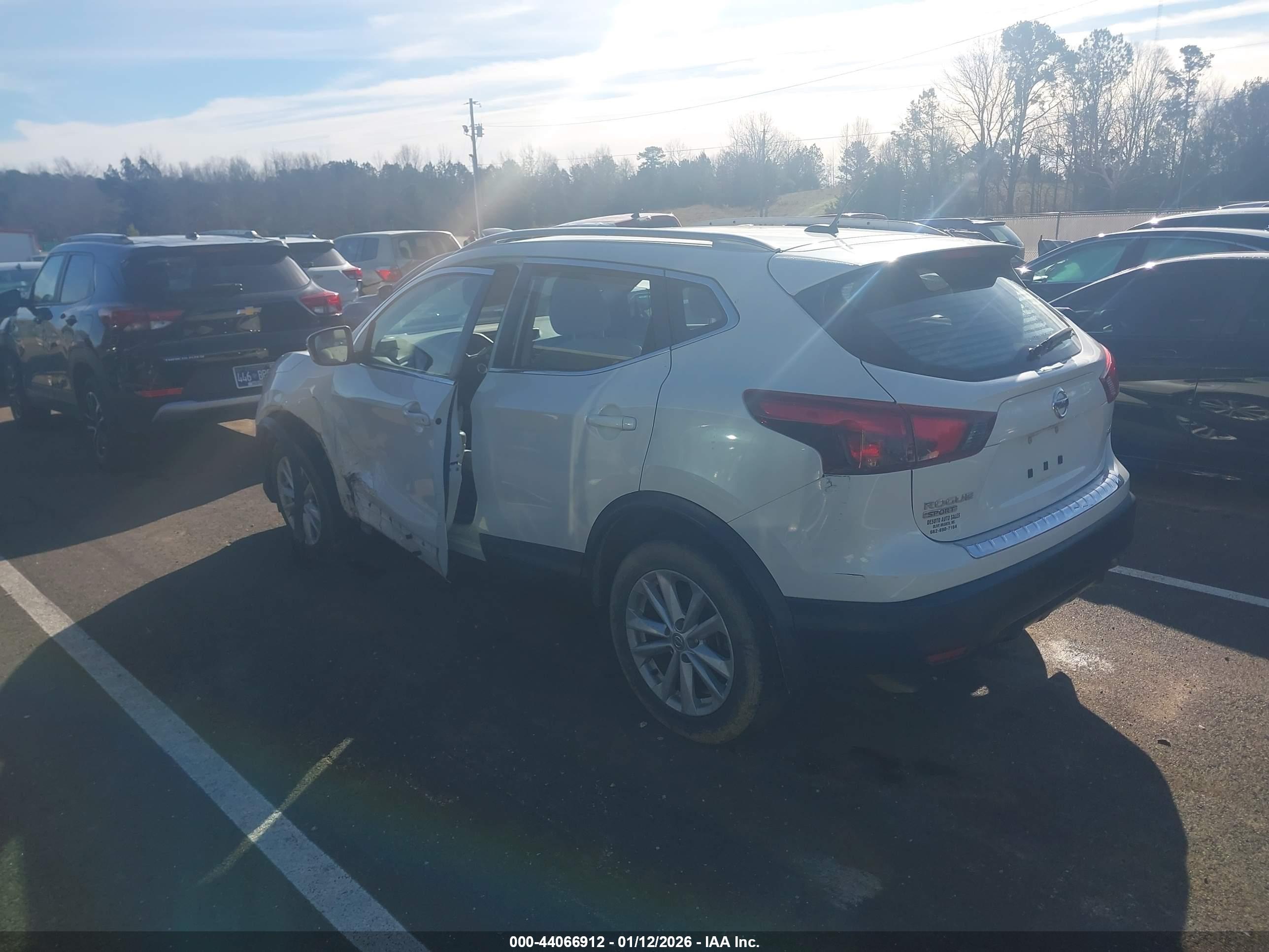 NISSAN ROGUE image 3