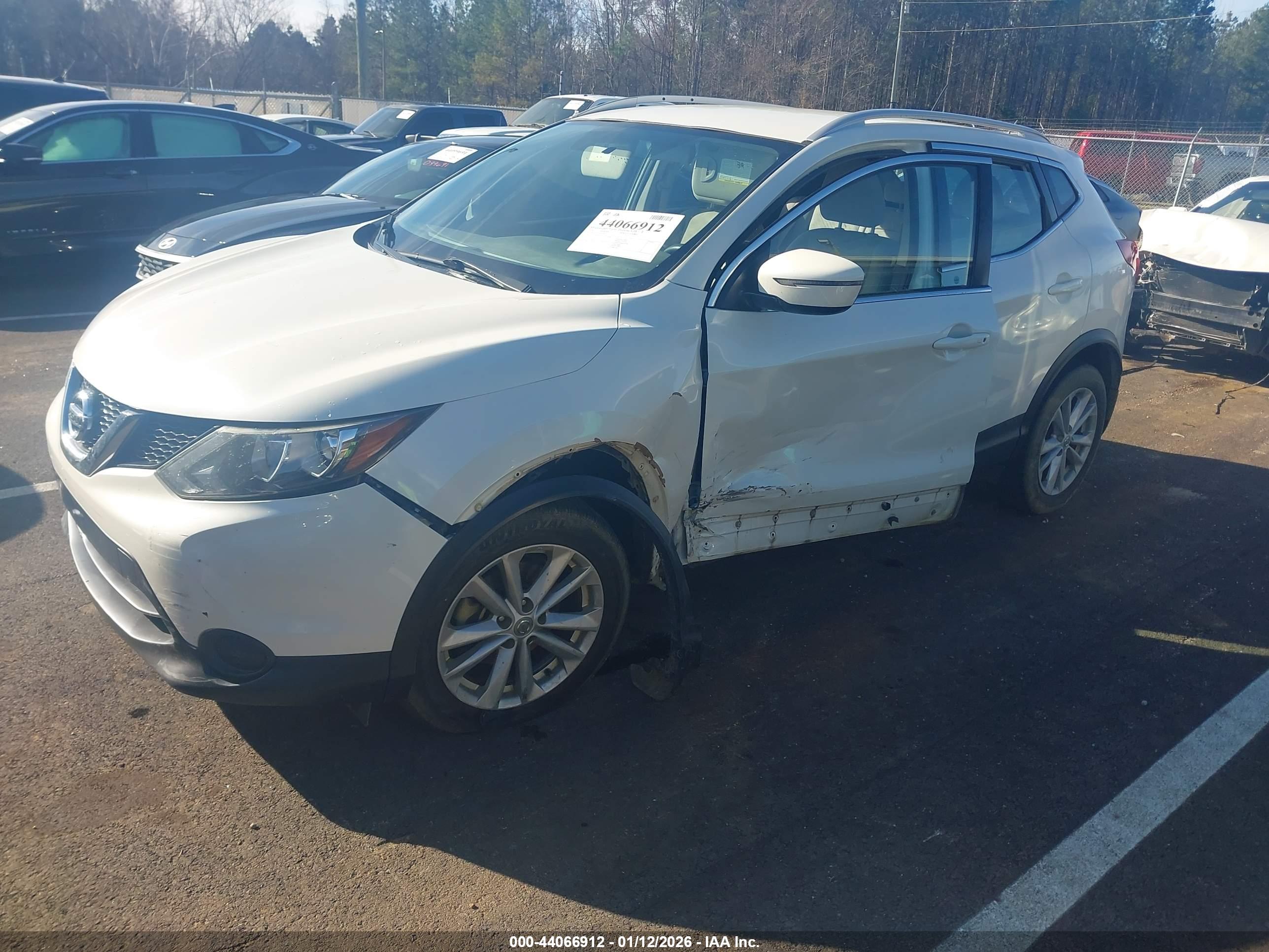 NISSAN ROGUE image 6