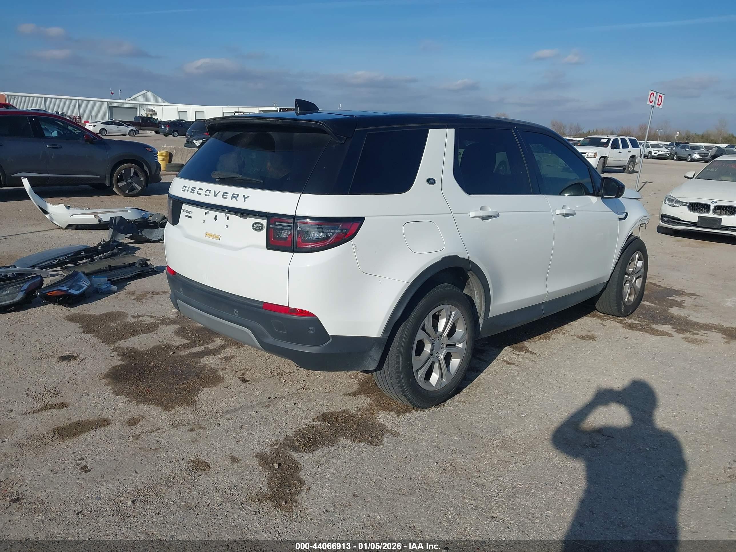 LAND ROVER image 4