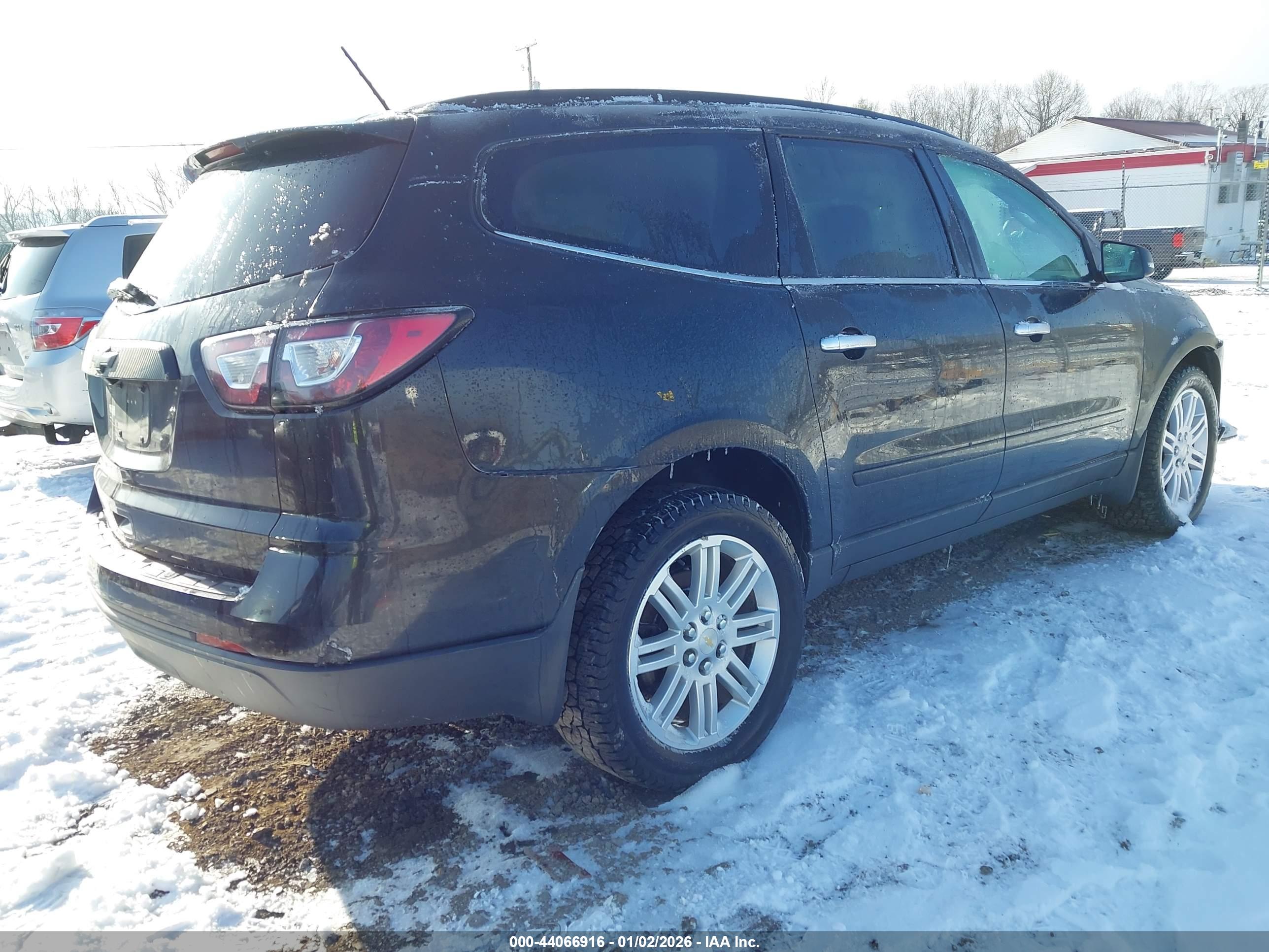 CHEVROLET TRAVERSE image 4