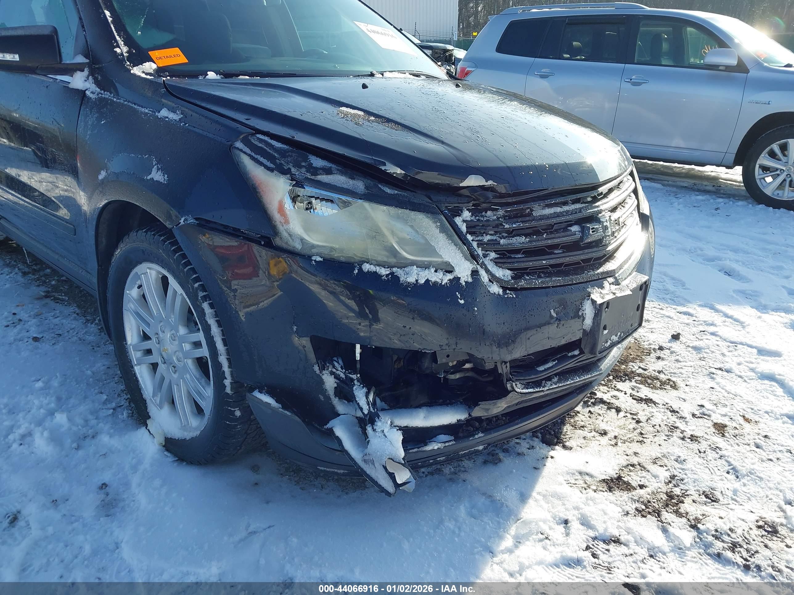 CHEVROLET TRAVERSE image 6