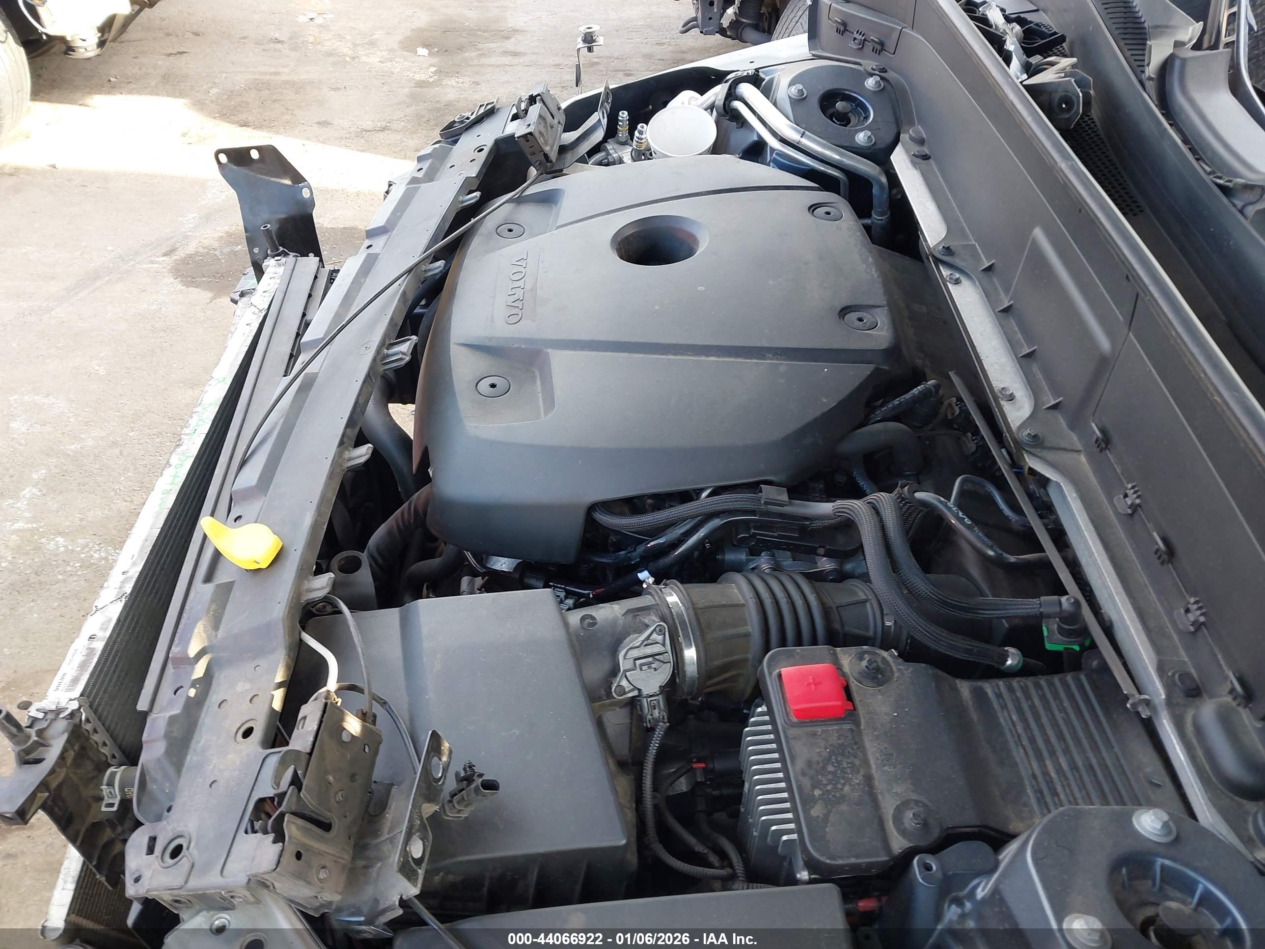 VOLVO XC90 image 10