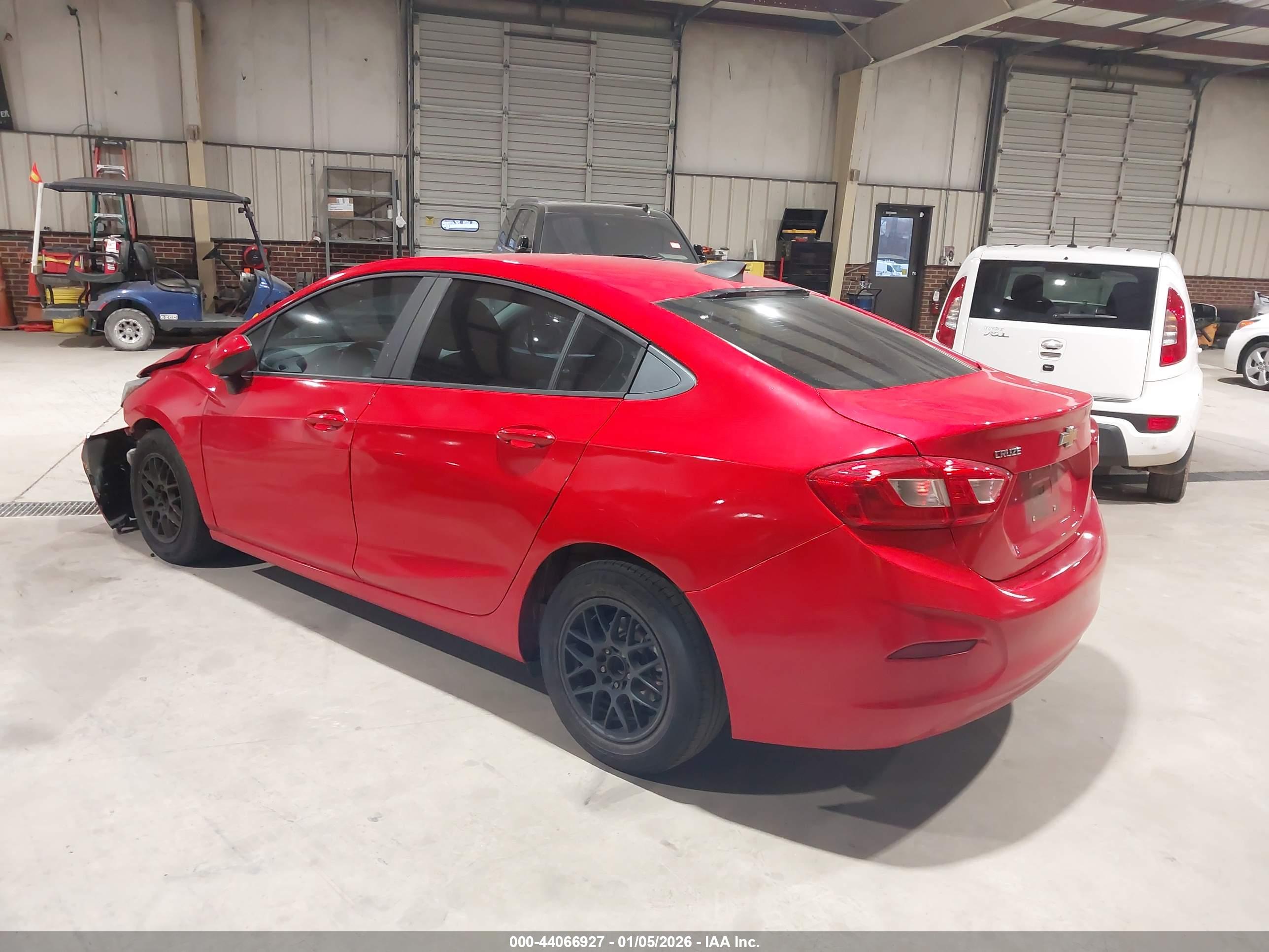 CHEVROLET CRUZE image 3