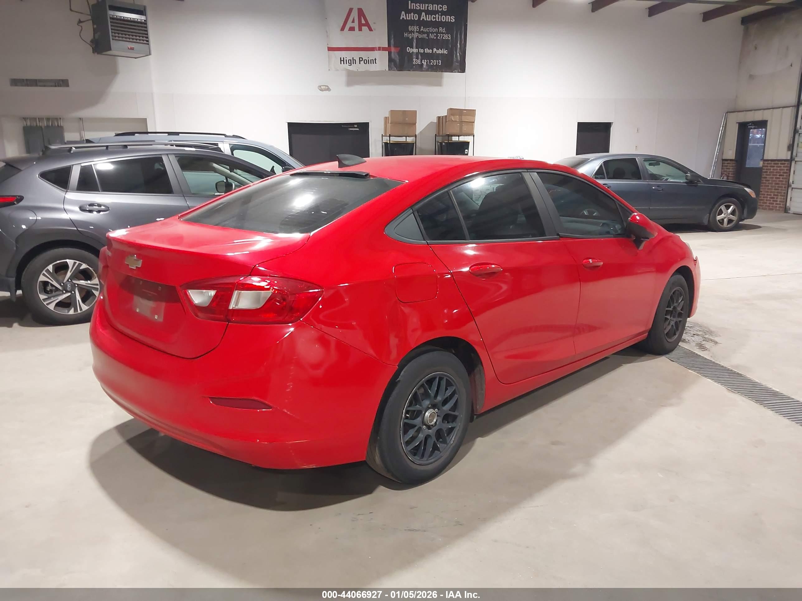 CHEVROLET CRUZE image 4