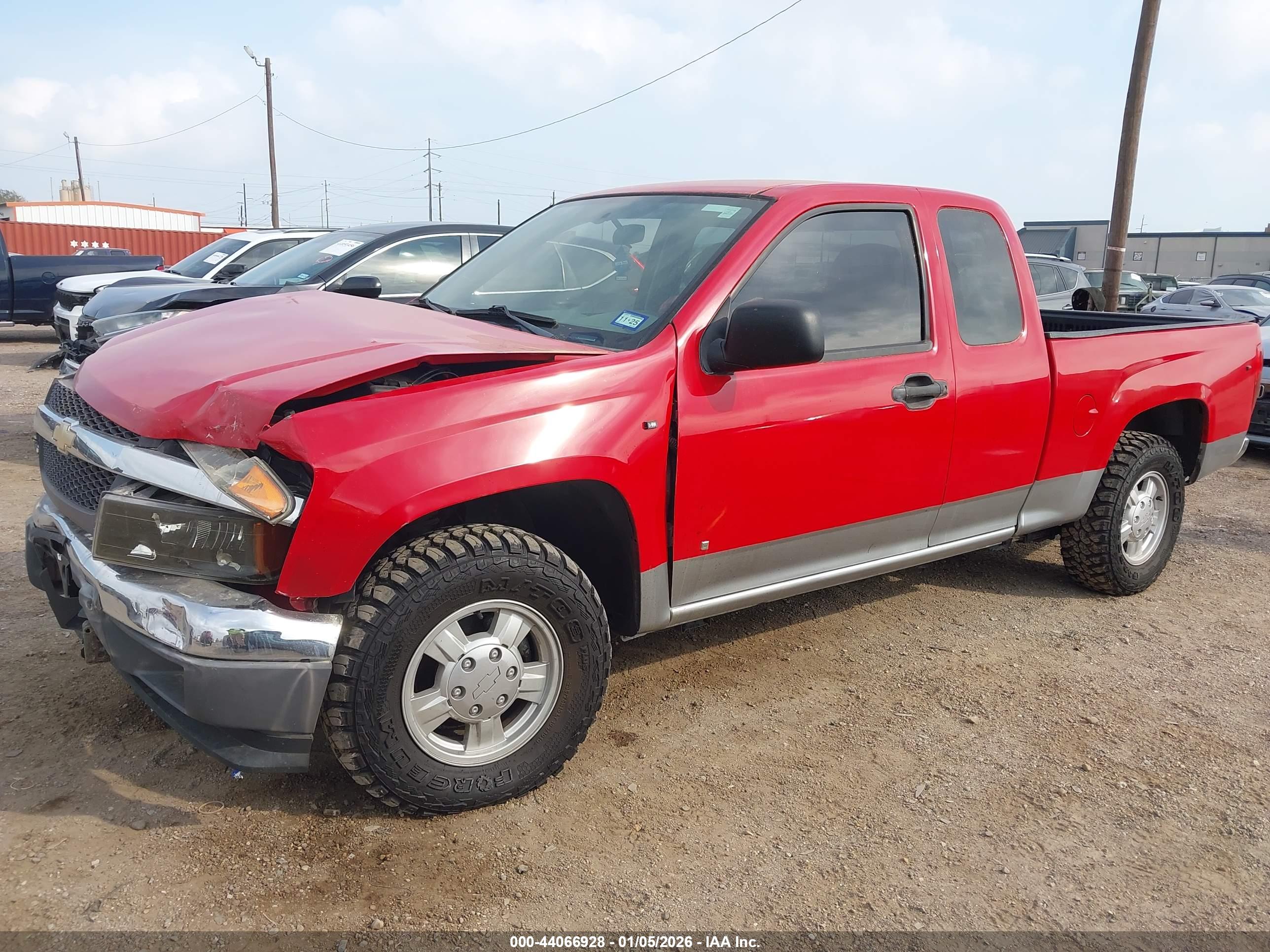 CHEVROLET COLORADO image 2