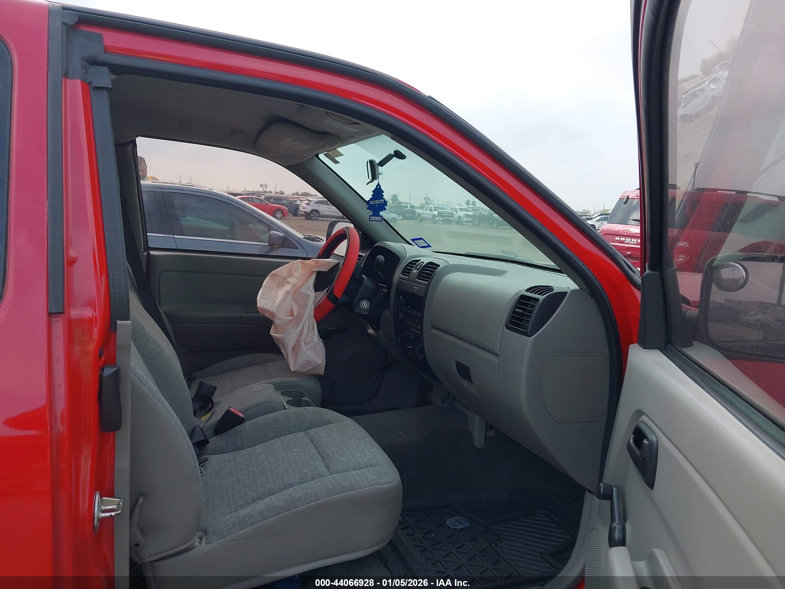 CHEVROLET COLORADO image 5