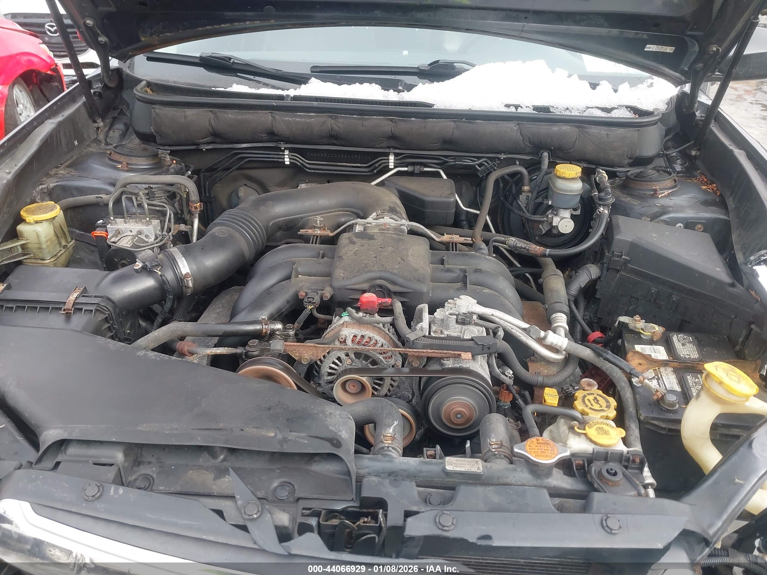 SUBARU OUTBACK image 10