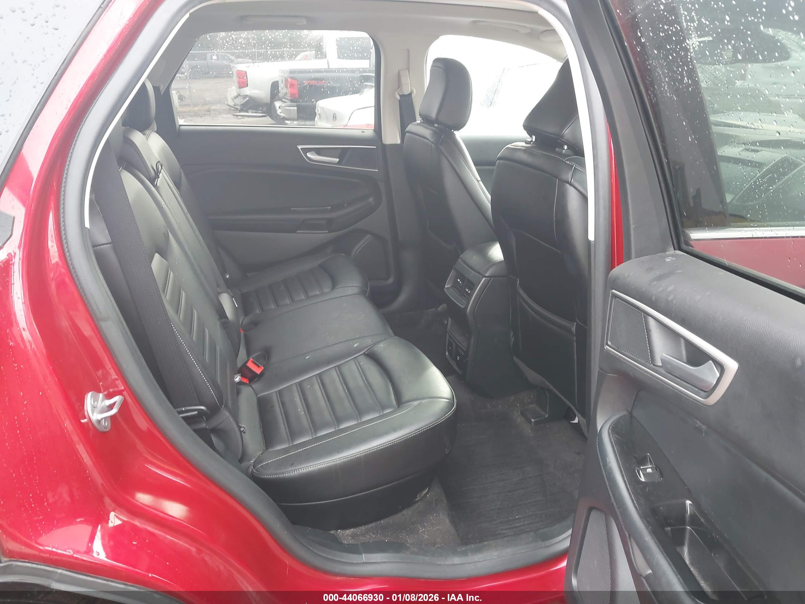FORD EDGE image 8