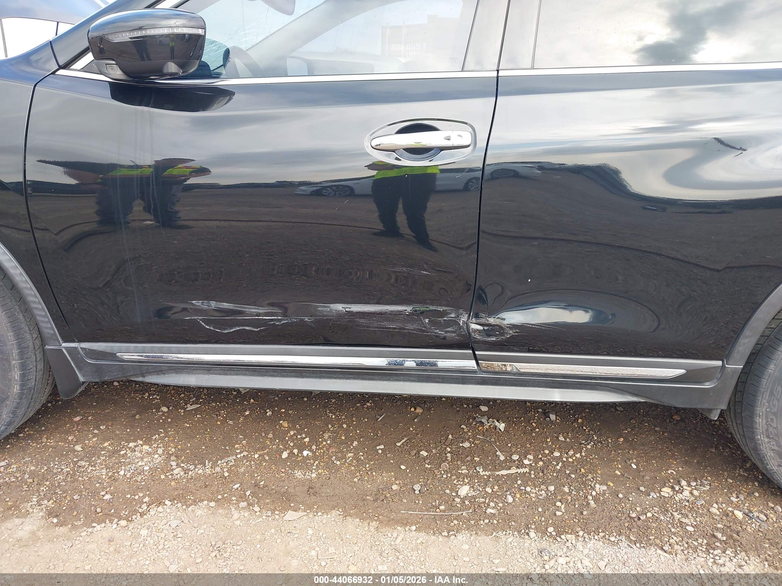NISSAN ROGUE image 6