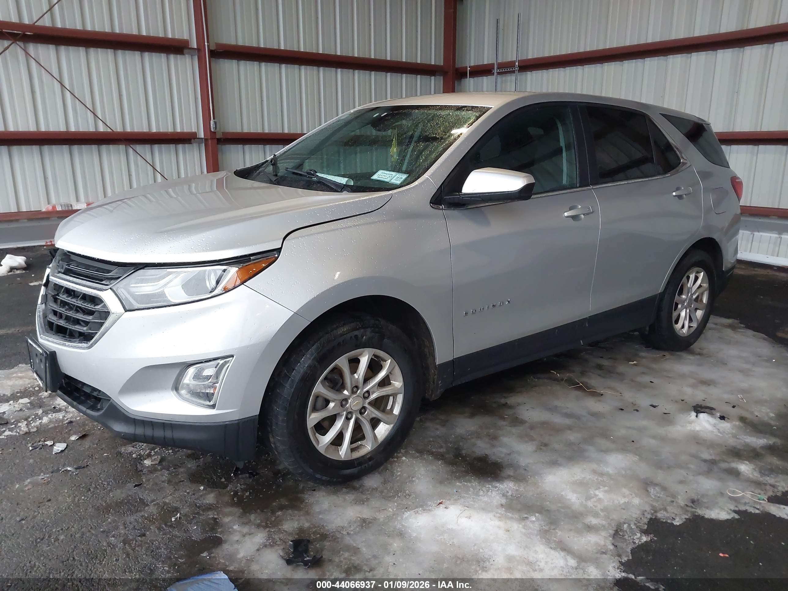CHEVROLET EQUINOX image 2