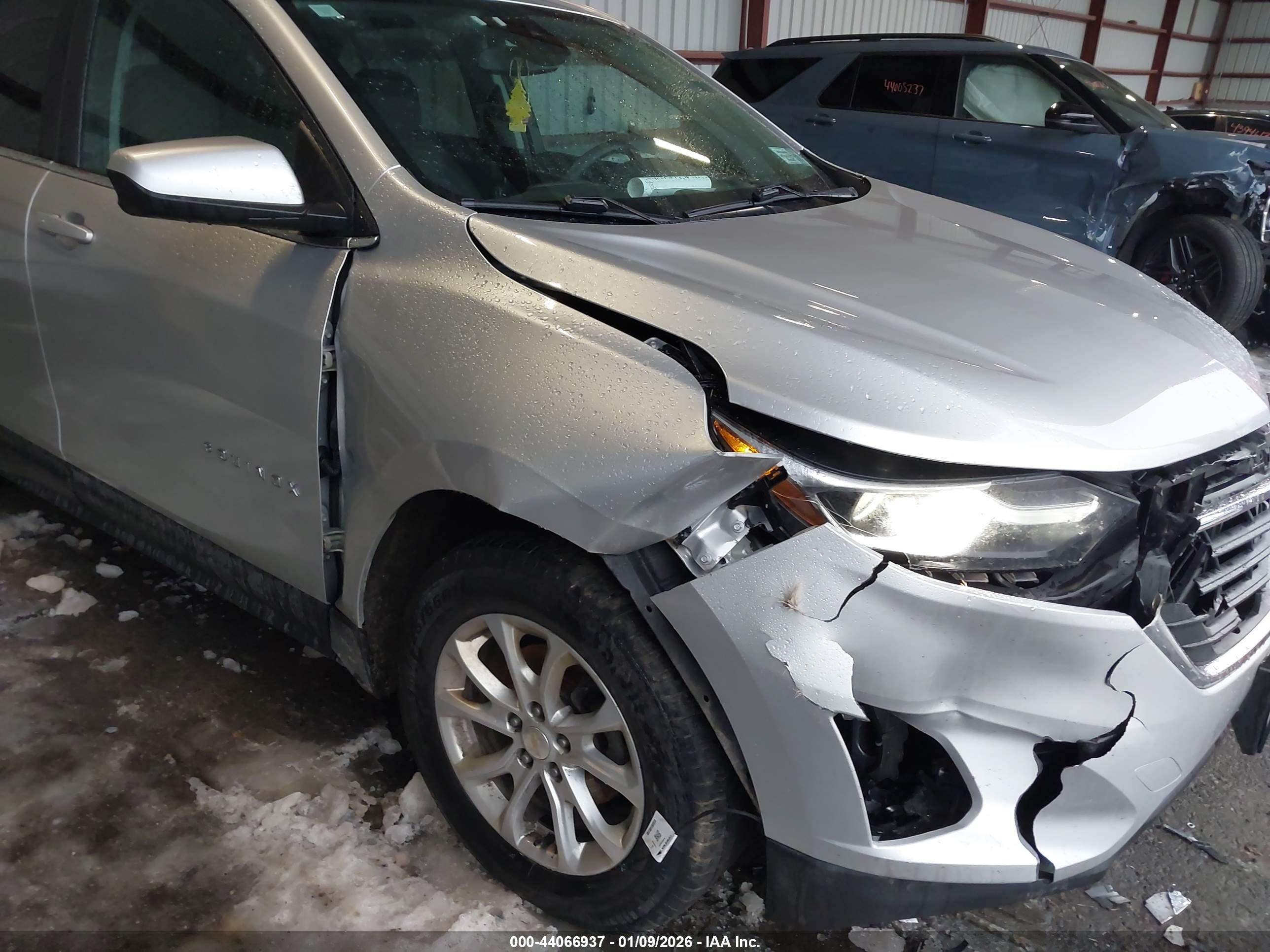 CHEVROLET EQUINOX image 6