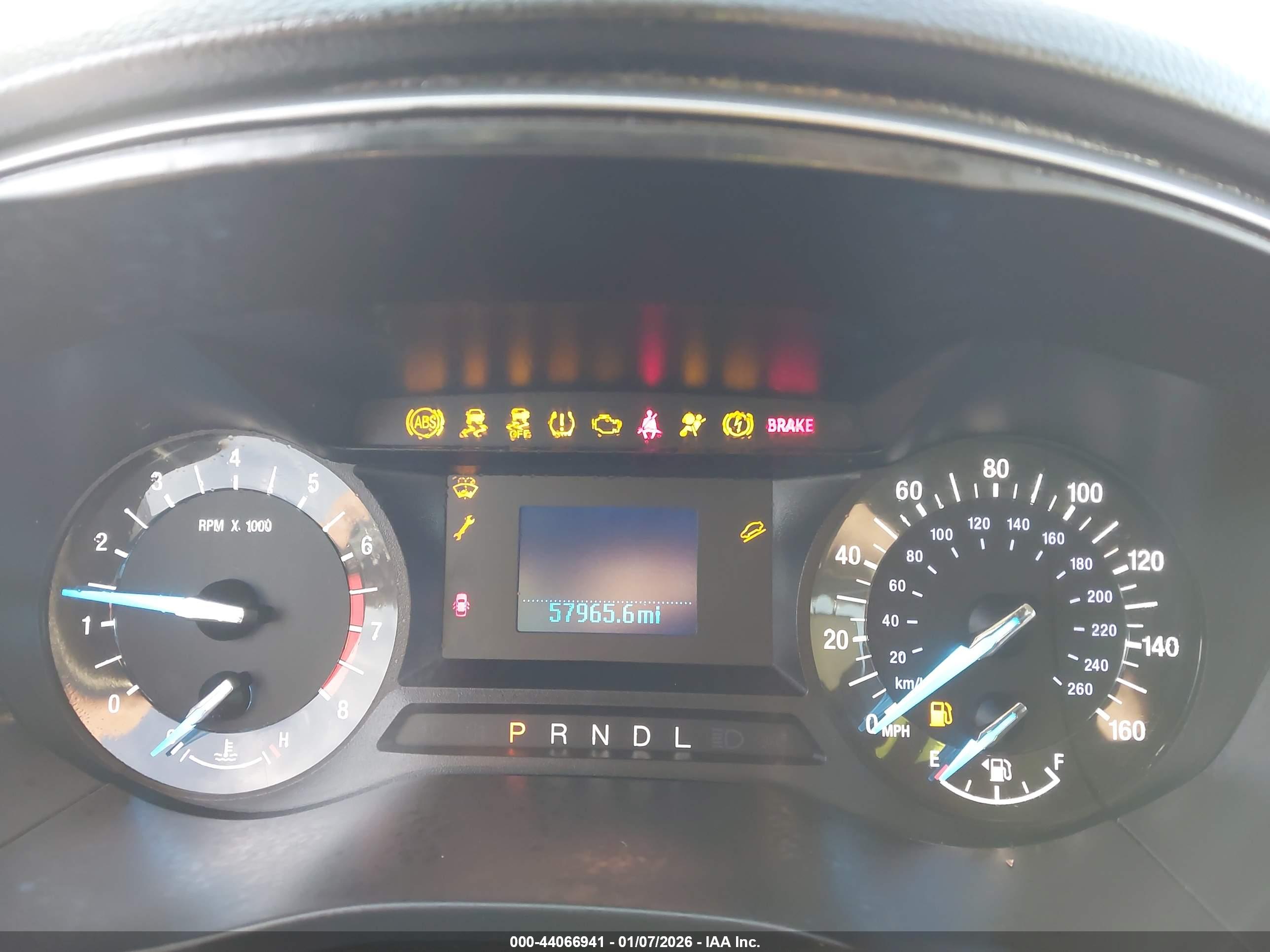 FORD FUSION image 7