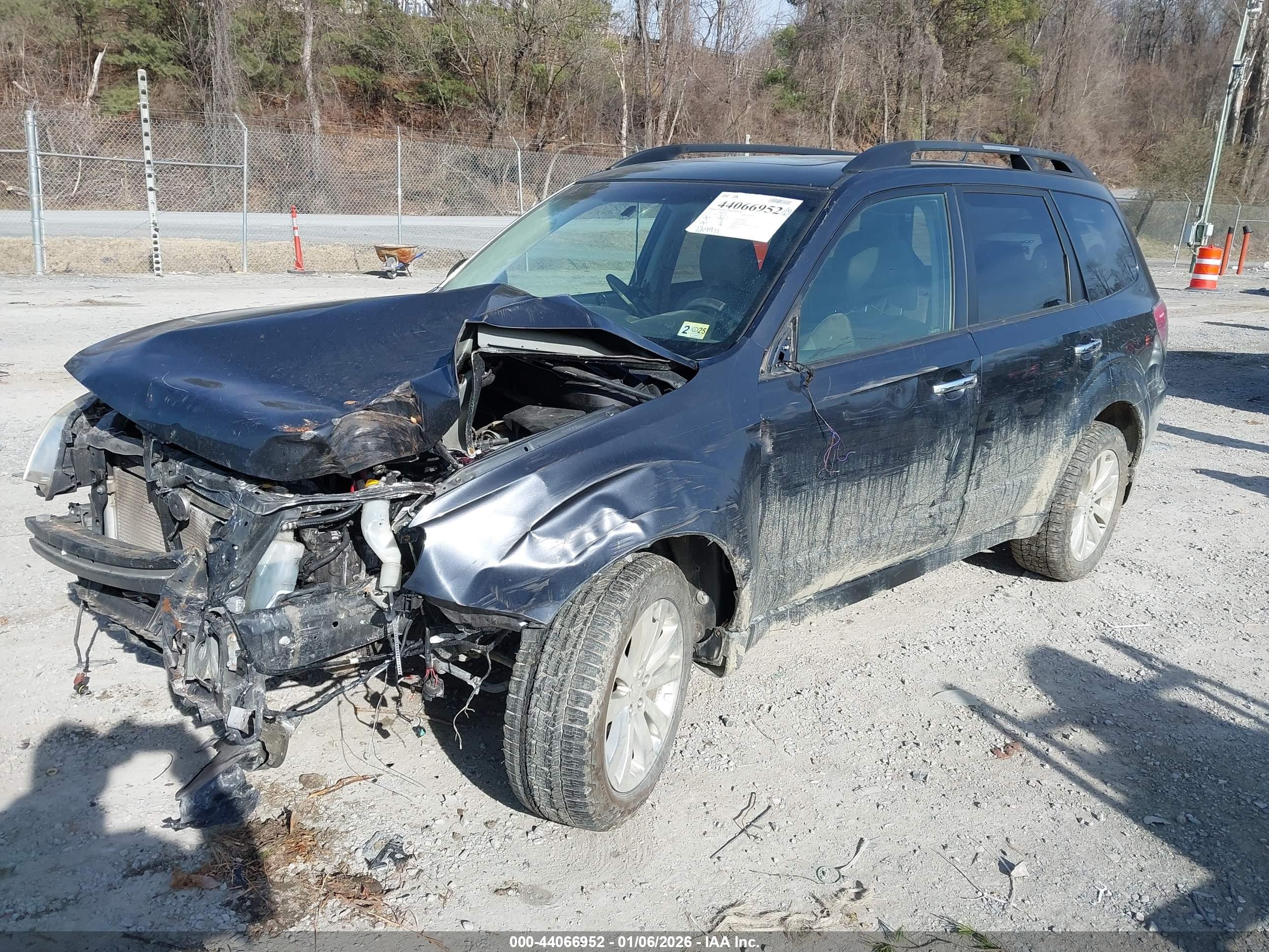SUBARU FORESTER image 2