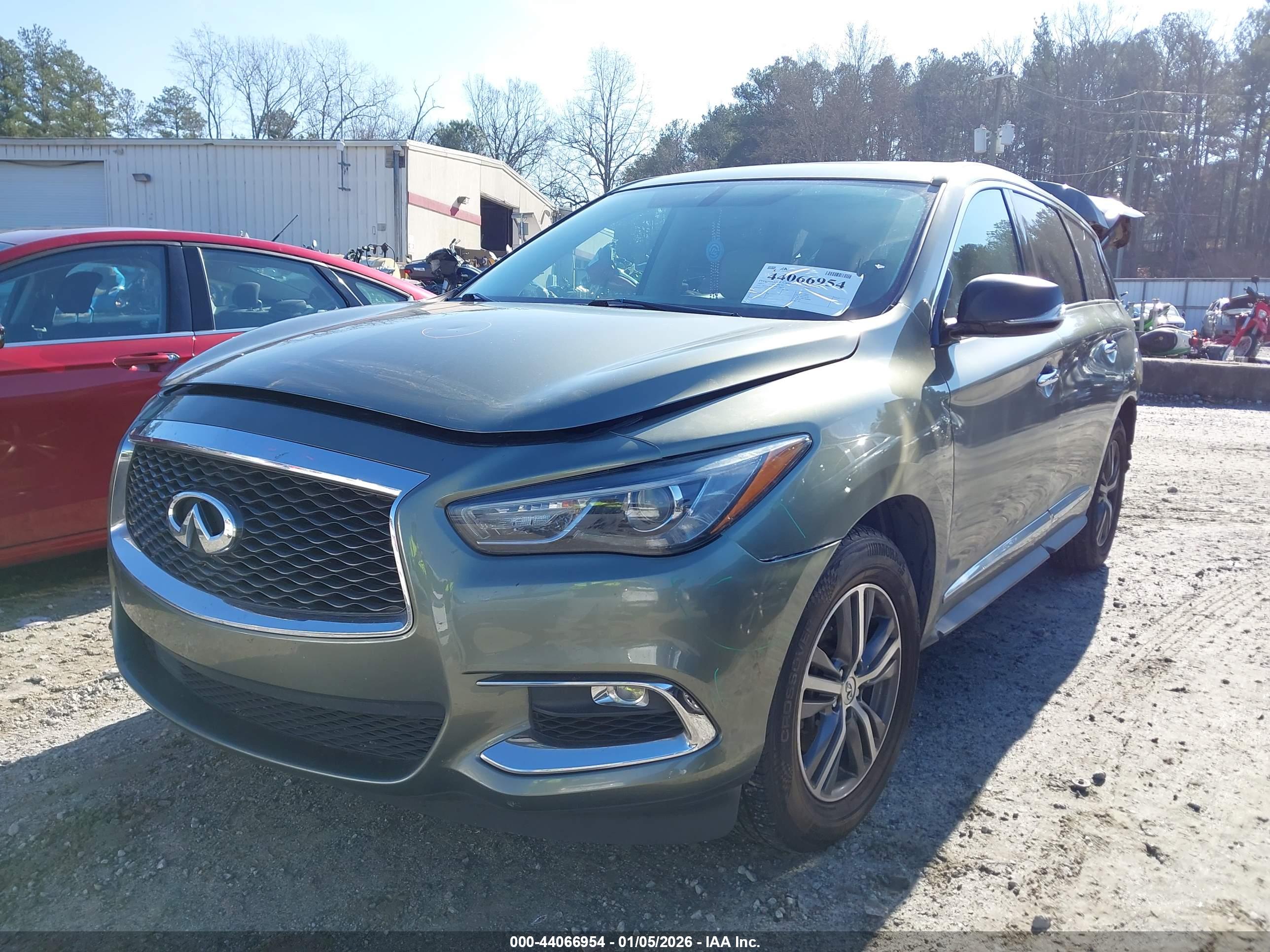 INFINITI QX60 image 2