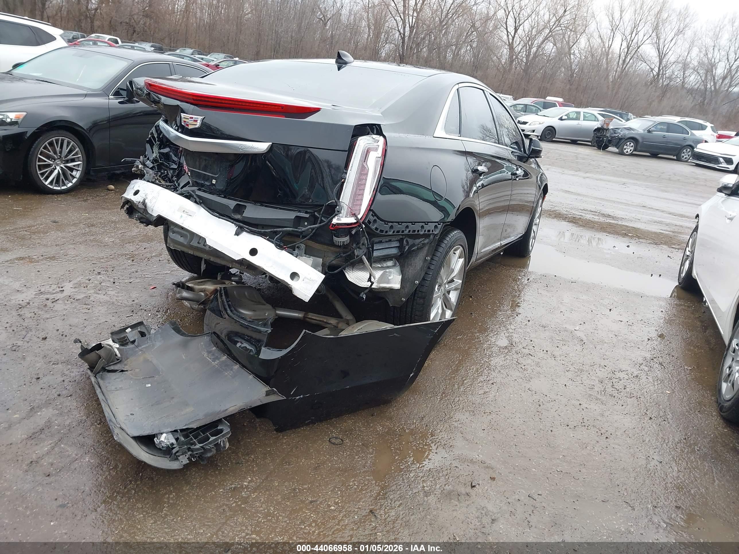 CADILLAC XTS image 4