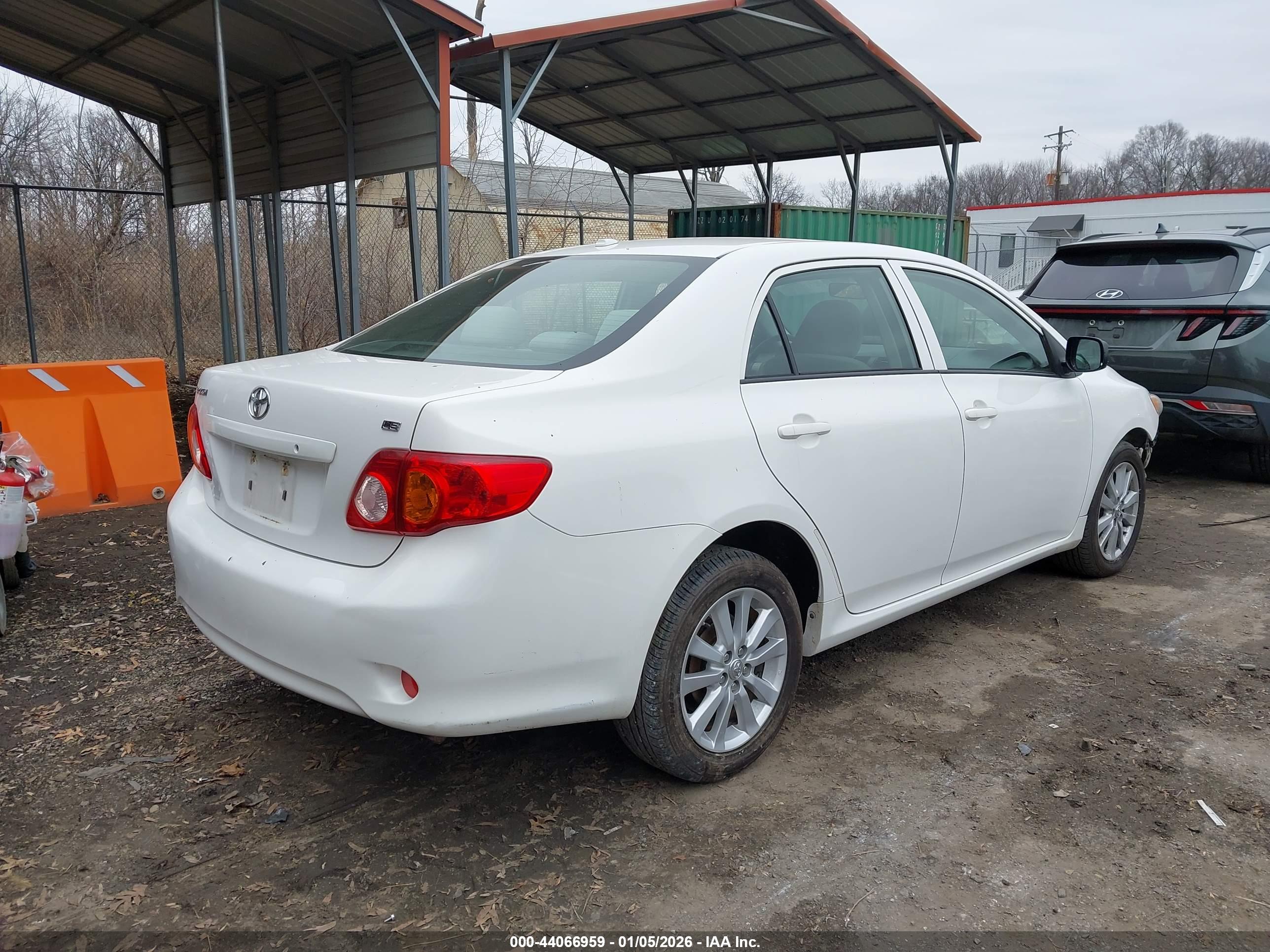 TOYOTA COROLLA image 4
