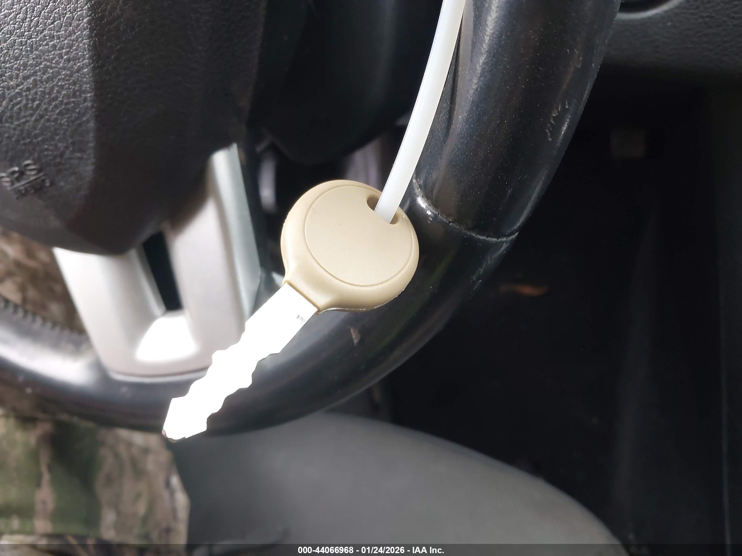 DODGE AVENGER image 11