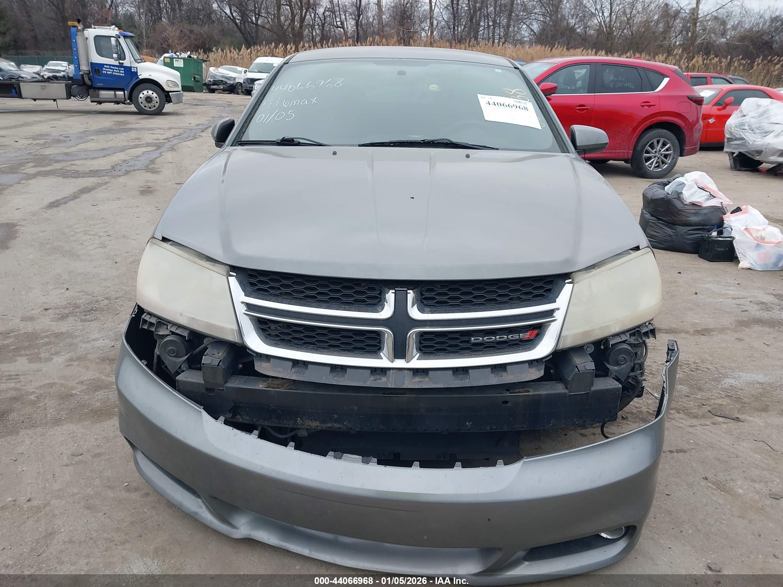 DODGE AVENGER image 6