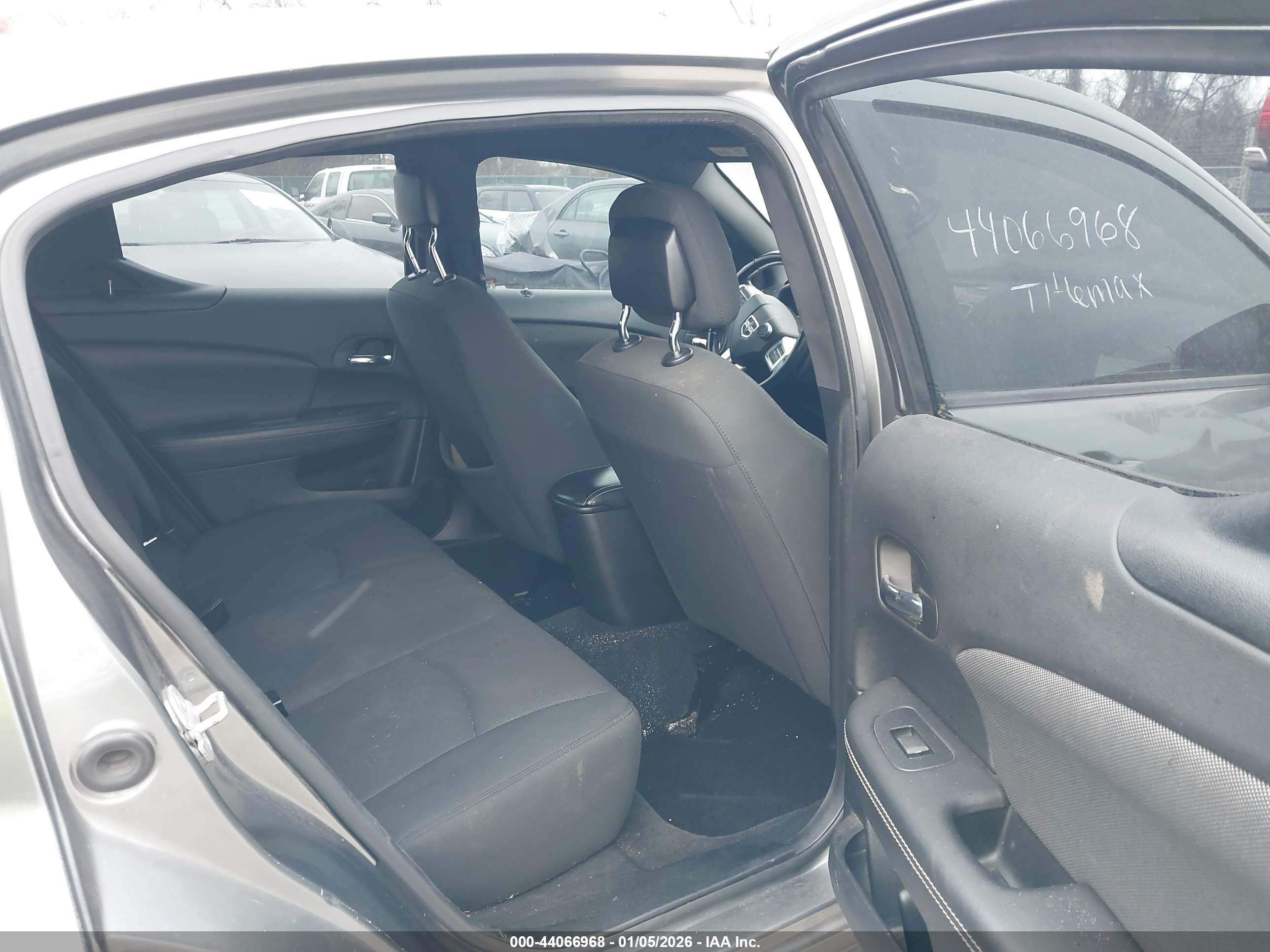 DODGE AVENGER image 8