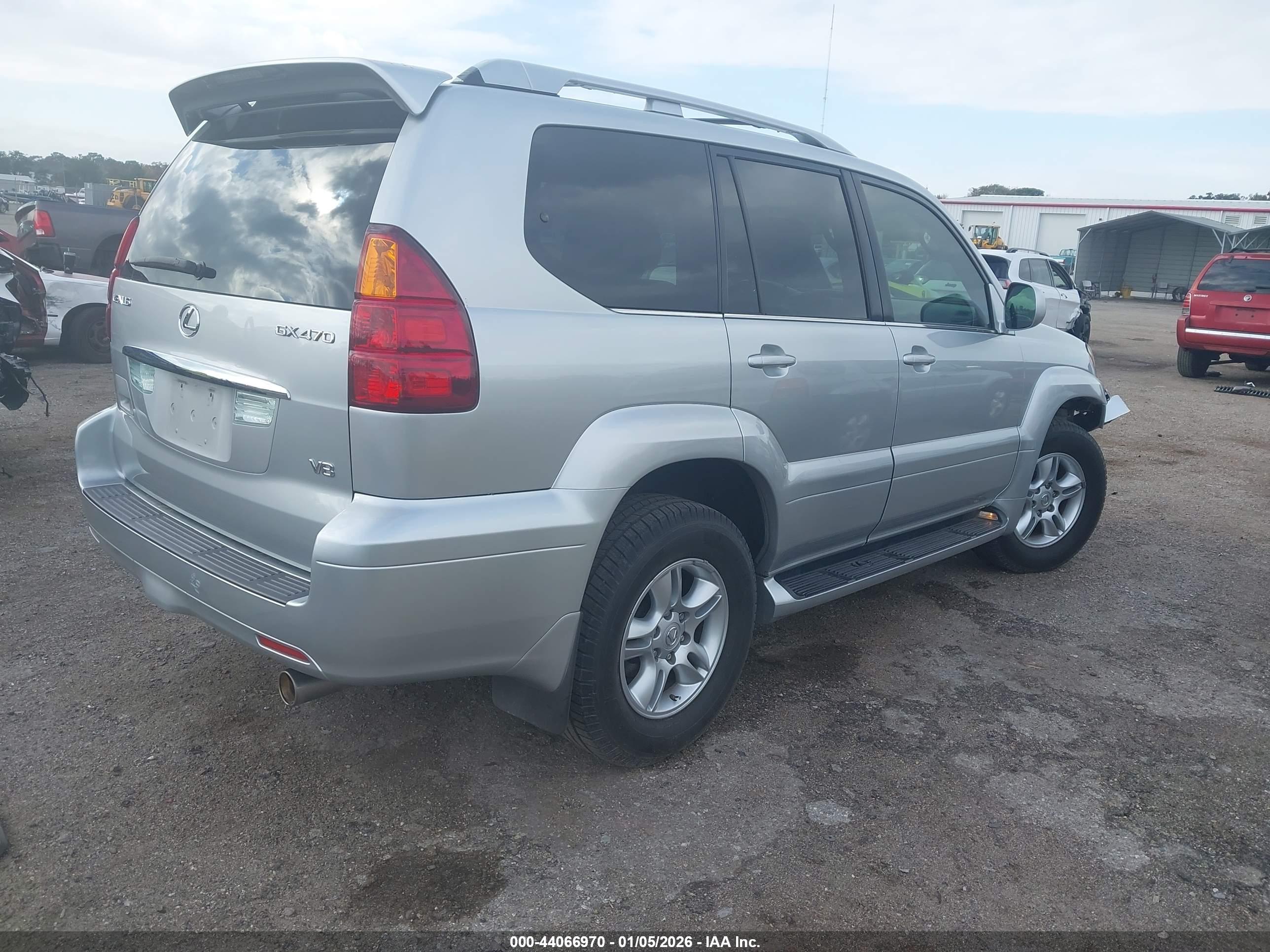 LEXUS GX image 4