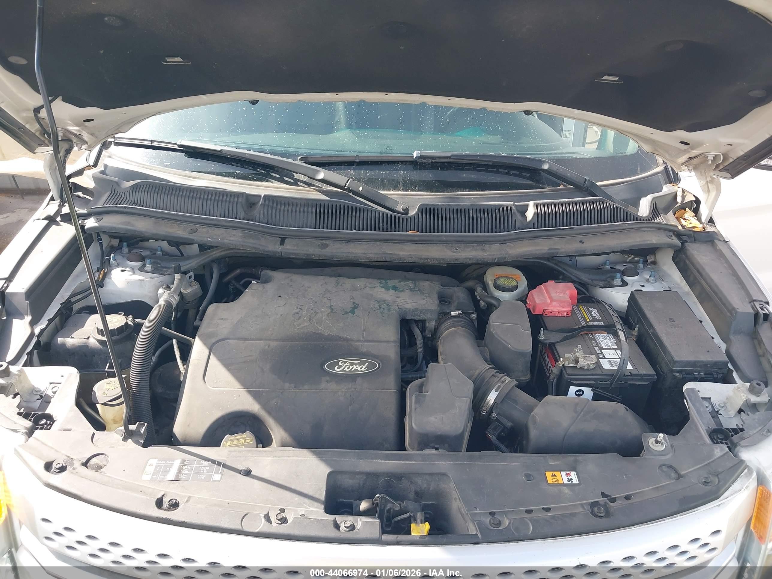 FORD EXPLORER image 10
