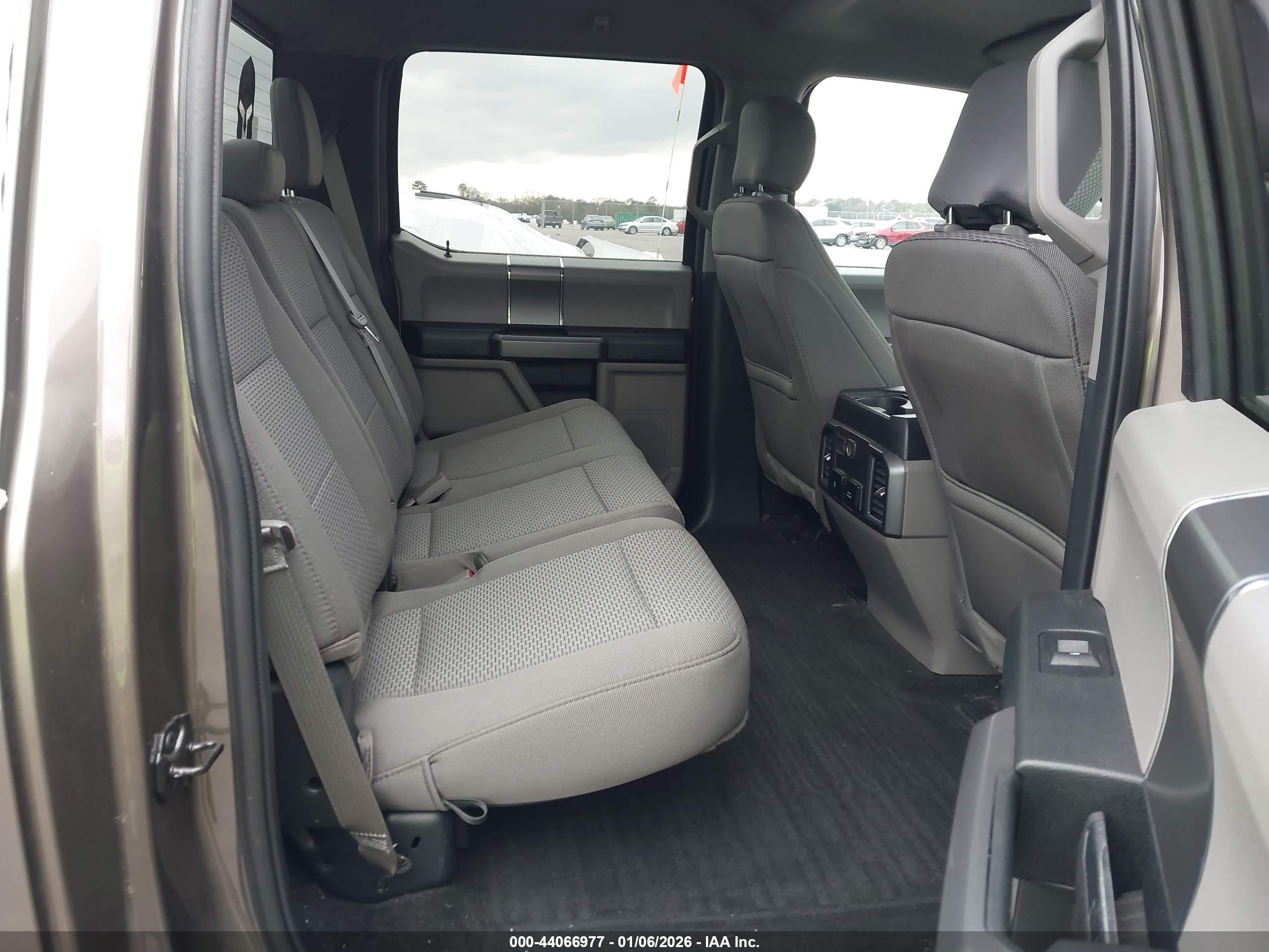 FORD F-150 image 8