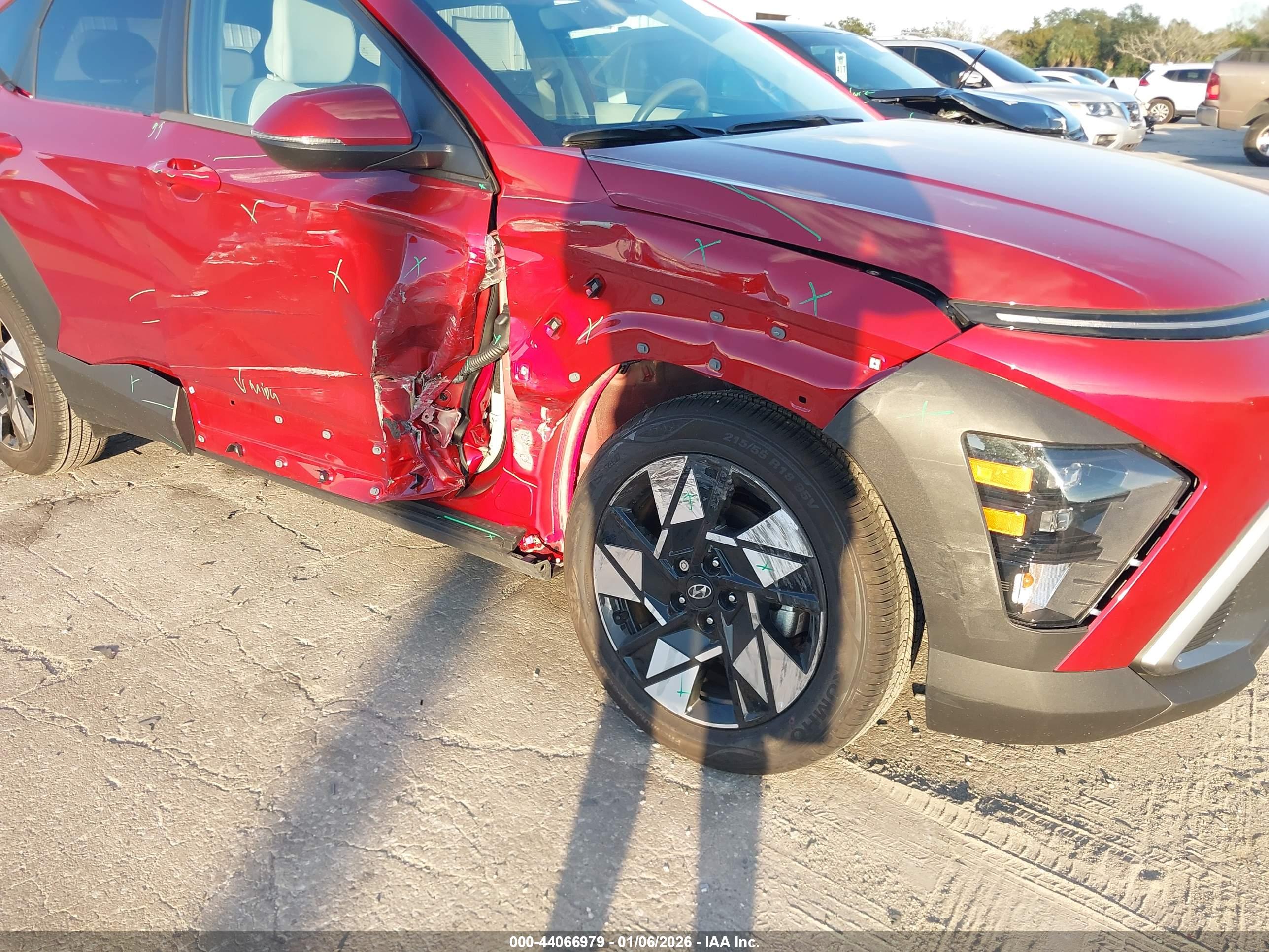 HYUNDAI KONA image 6