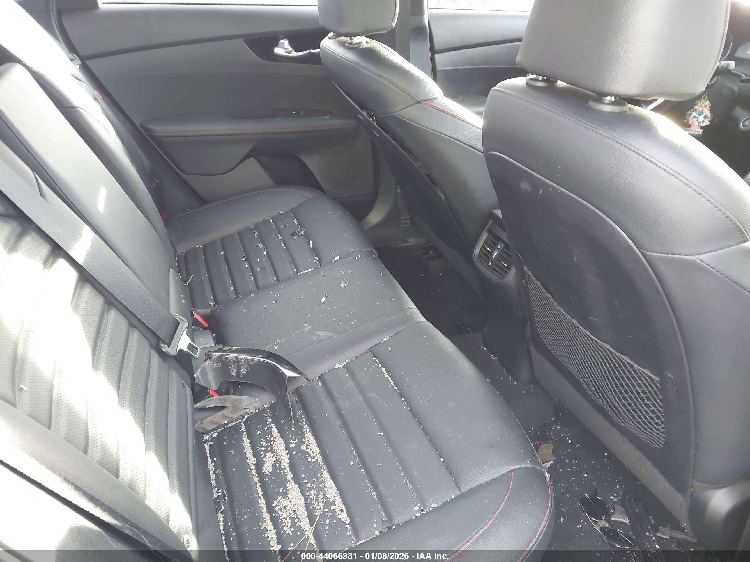 KIA FORTE image 8