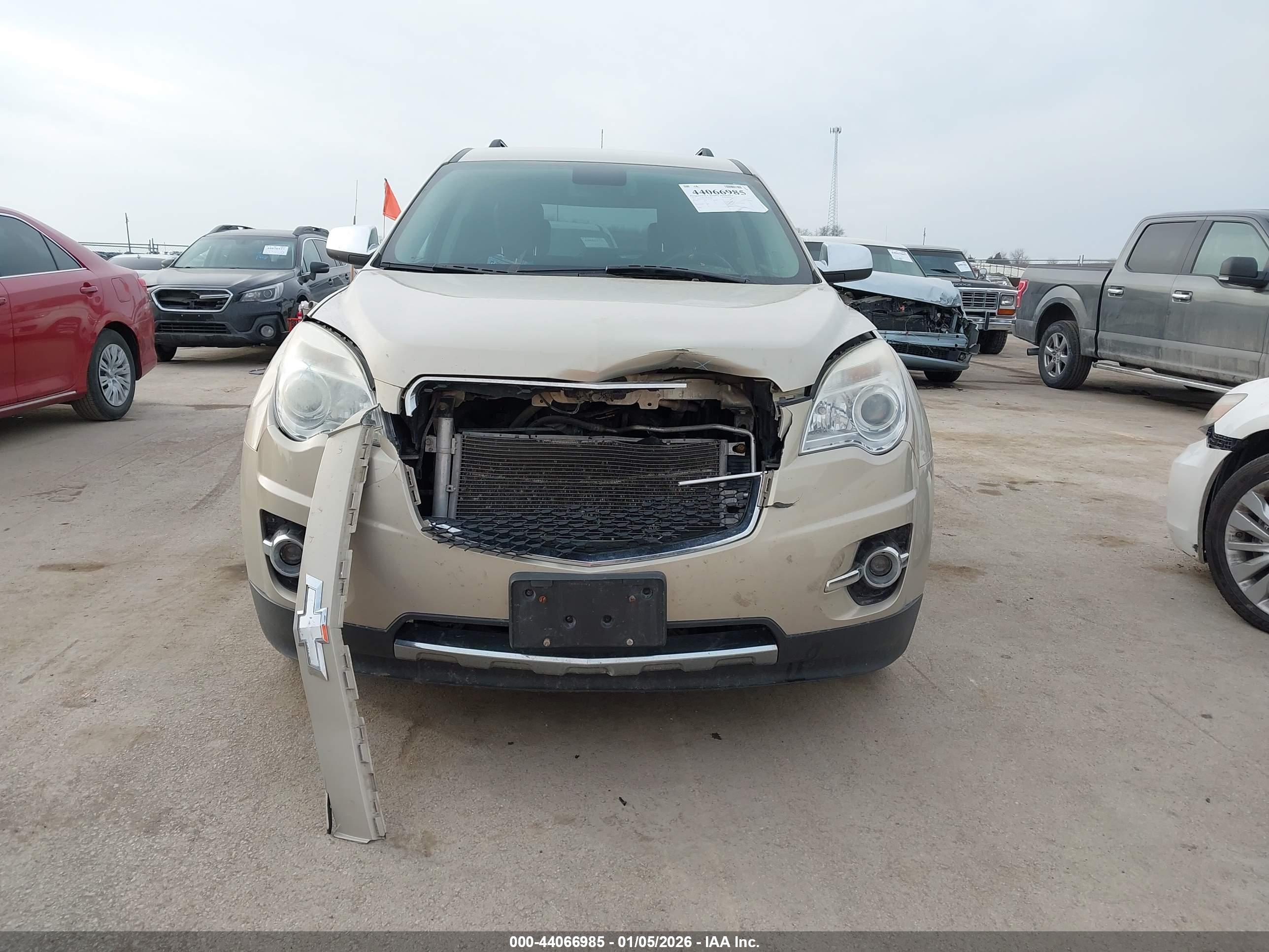 CHEVROLET EQUINOX image 6
