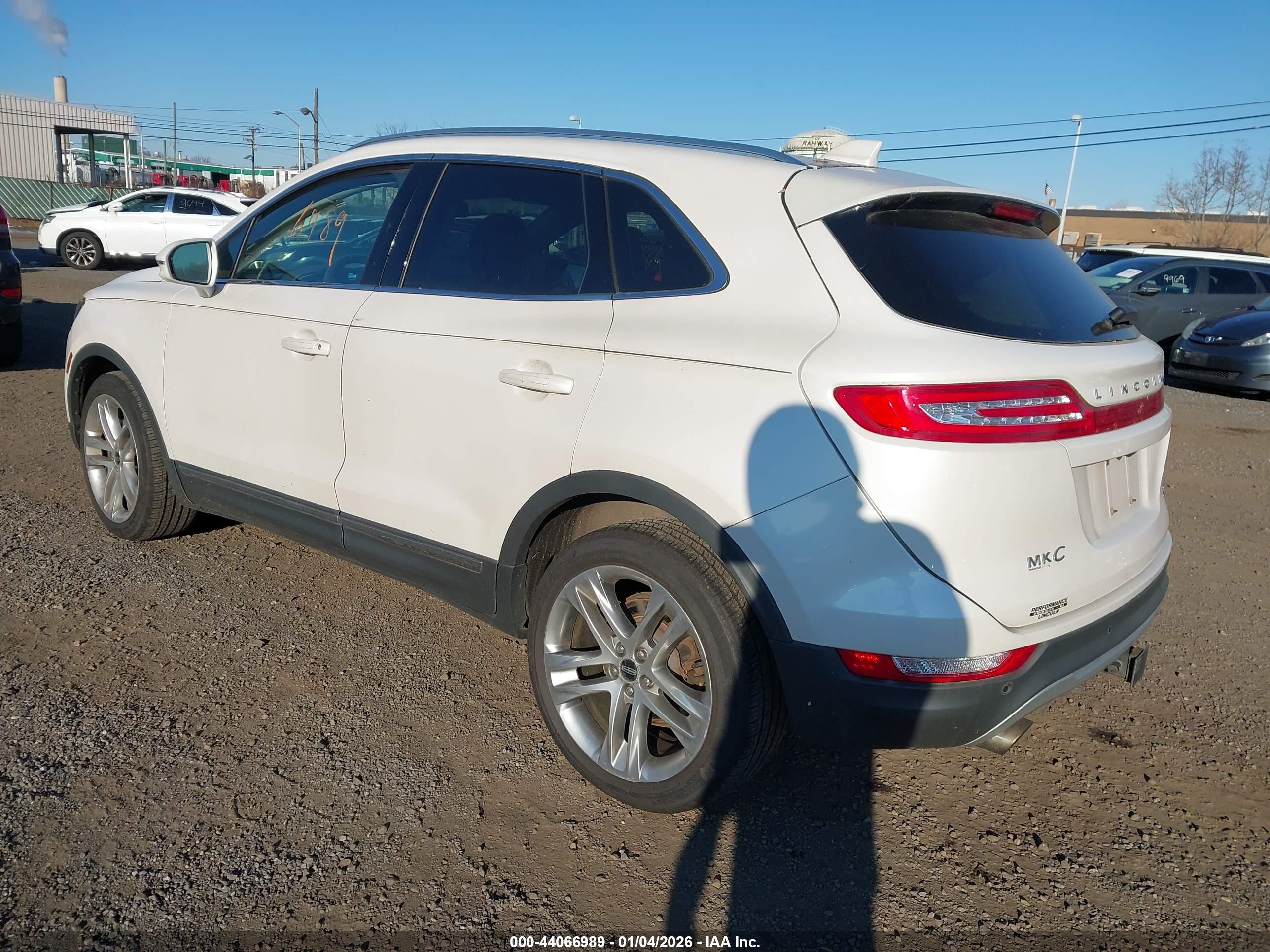 LINCOLN MKC image 3