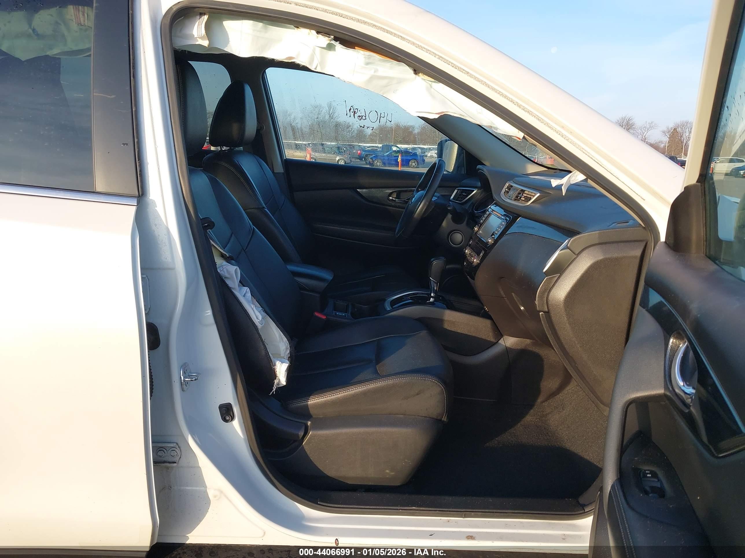 NISSAN ROGUE image 5