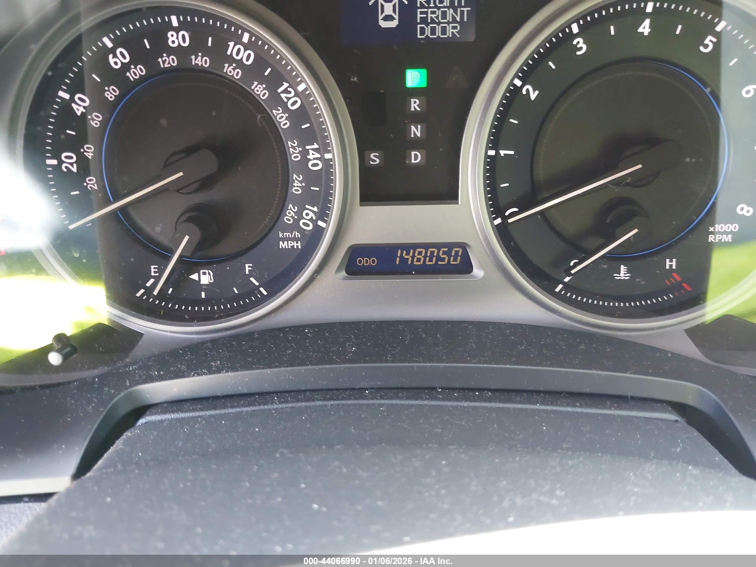 LEXUS IS image 7