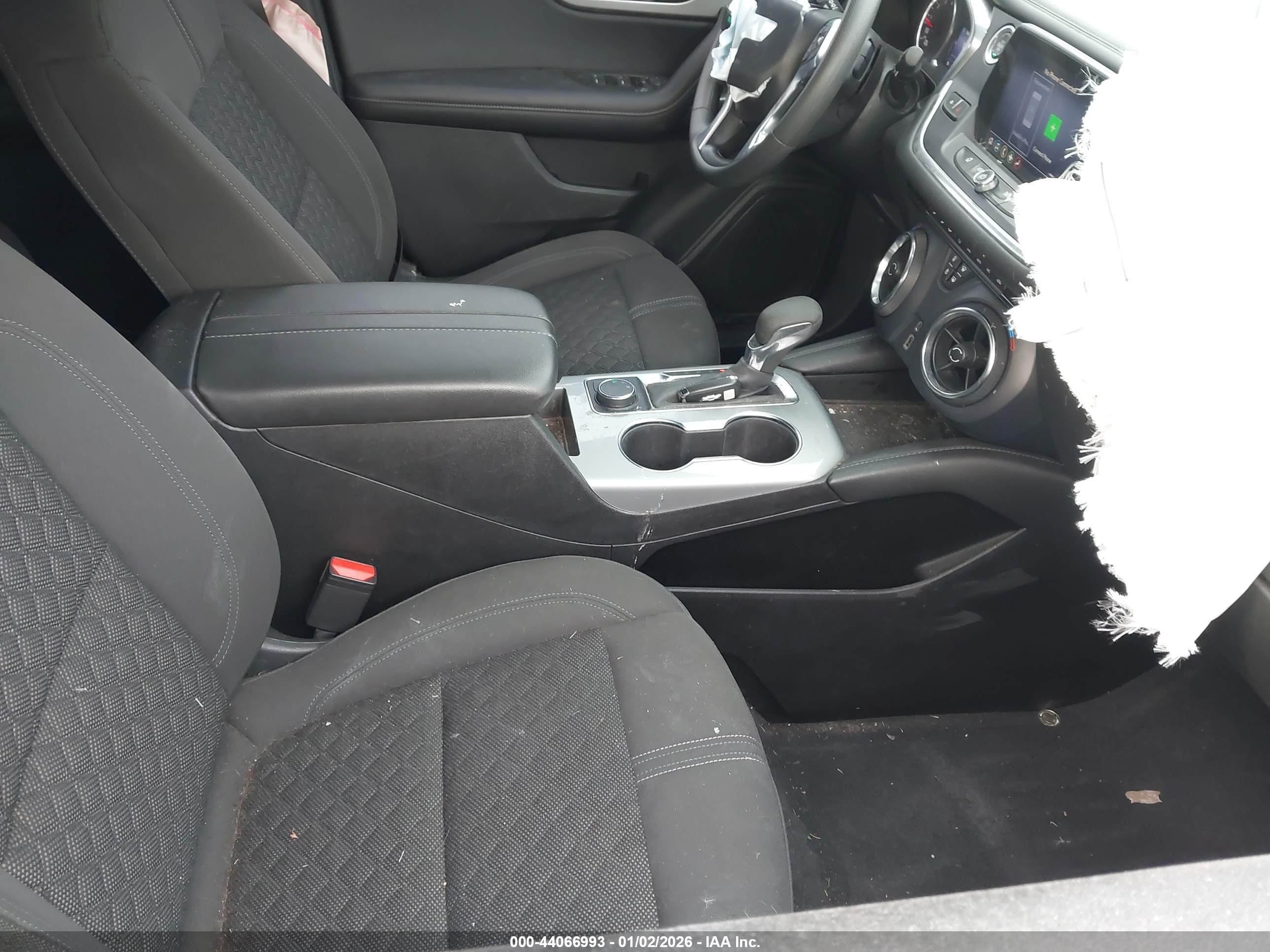 CHEVROLET BLAZER image 5
