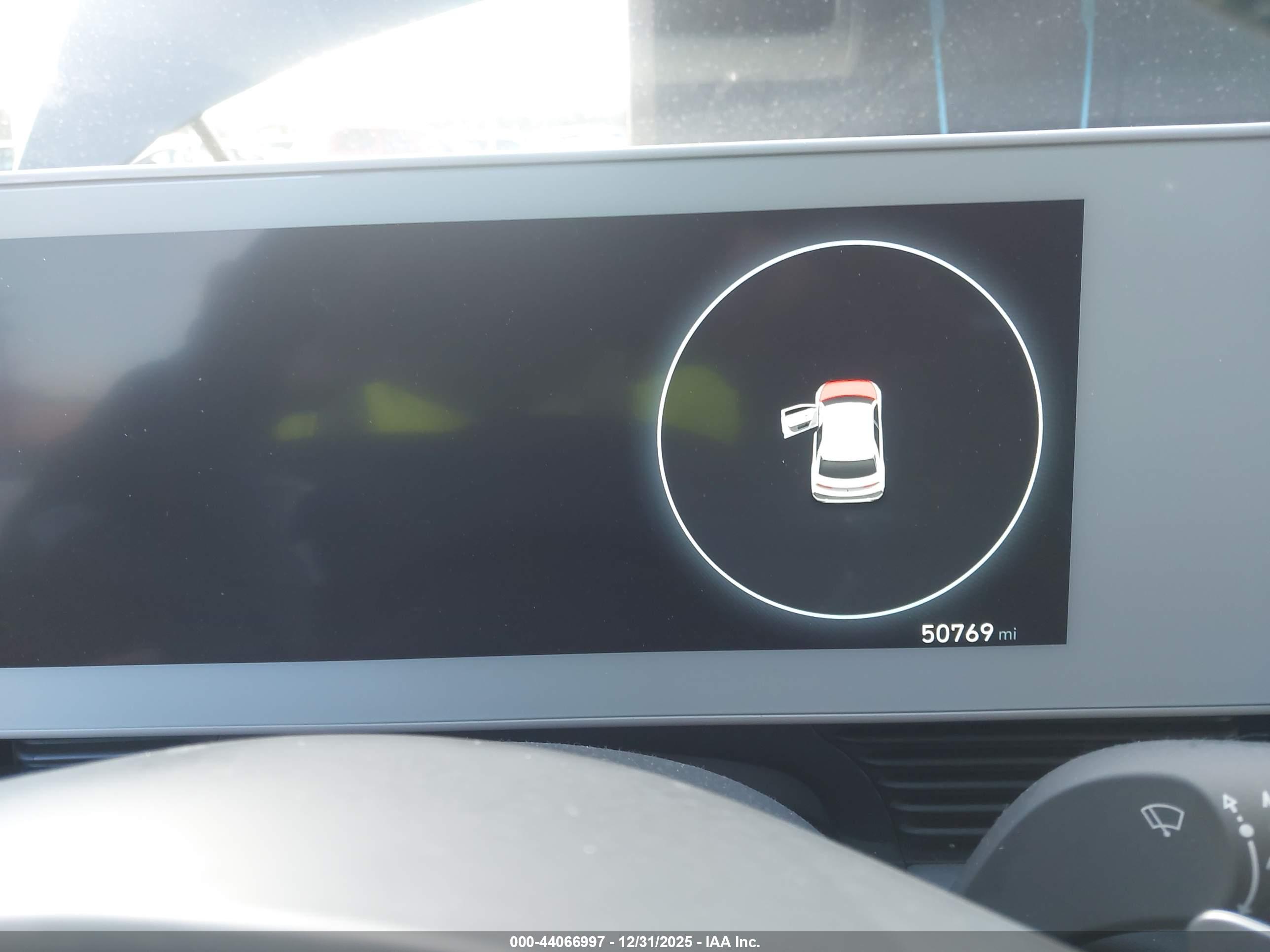 HYUNDAI IONIQ image 7