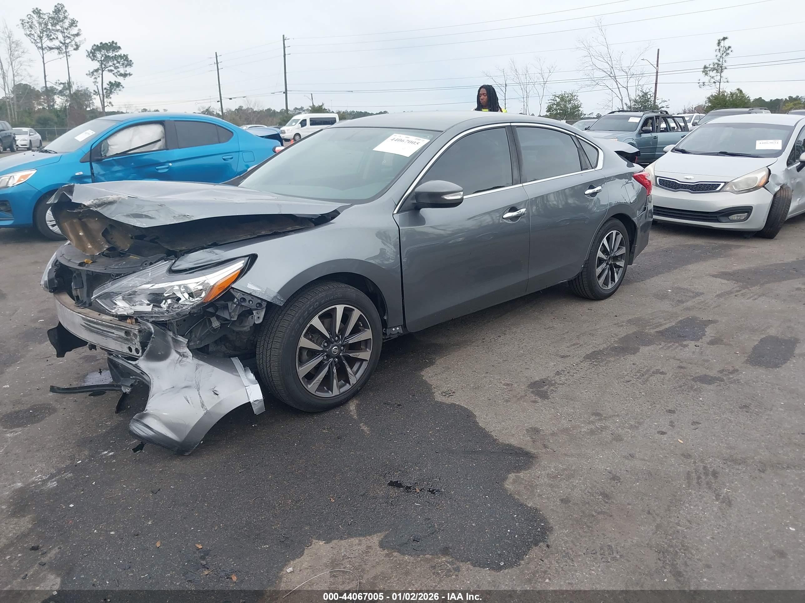 NISSAN ALTIMA image 2