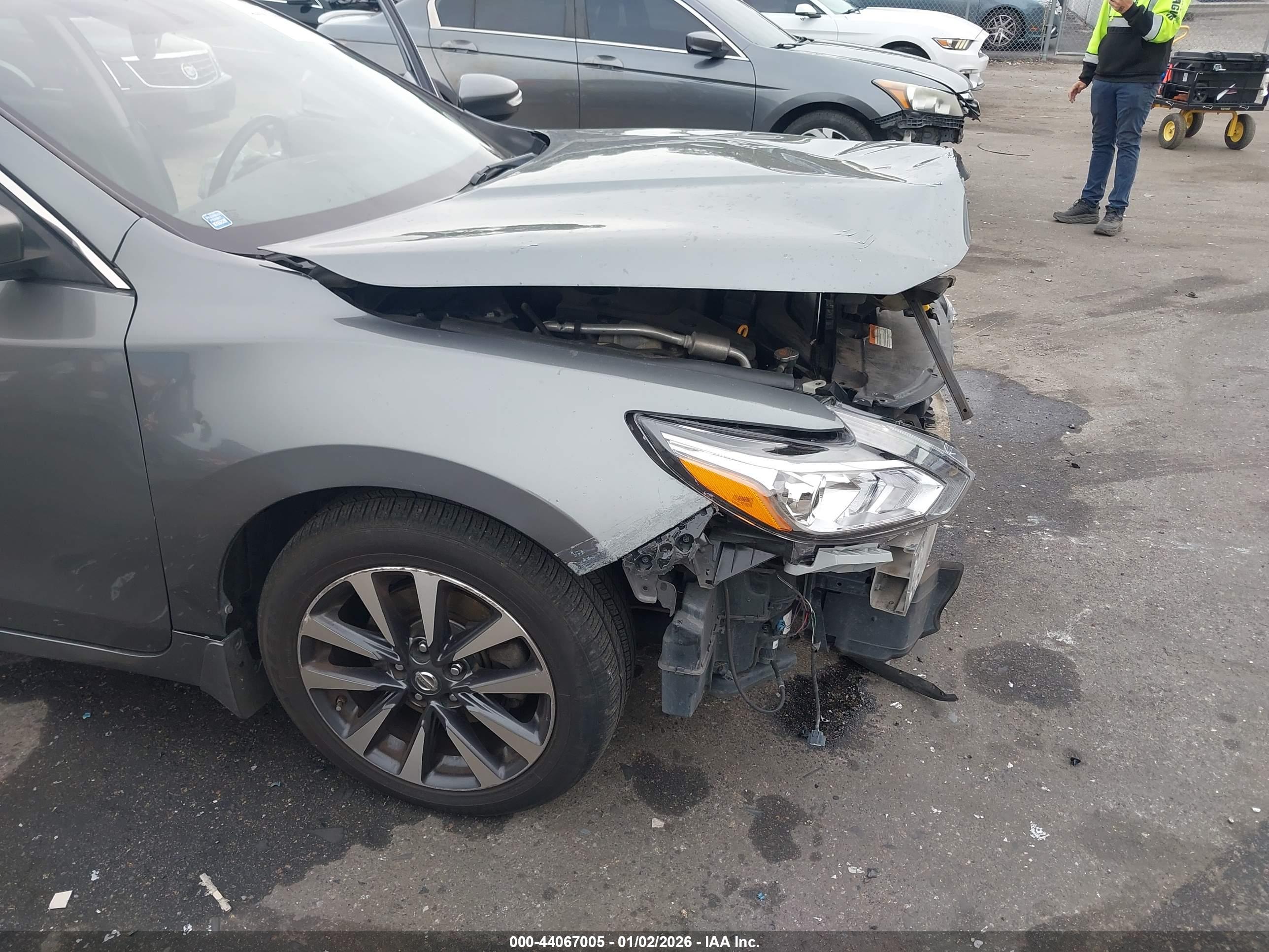 NISSAN ALTIMA image 6
