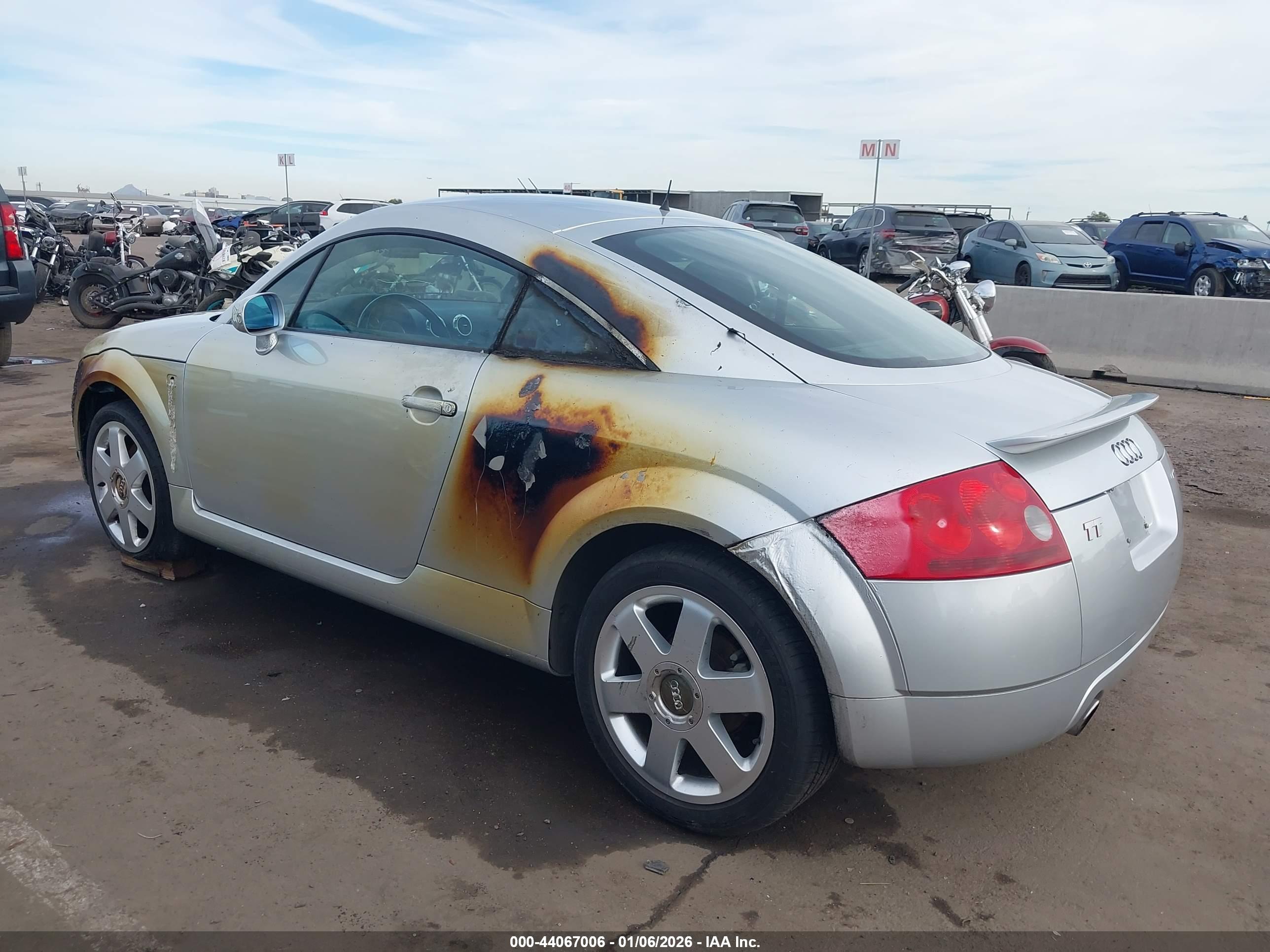 AUDI TT image 3