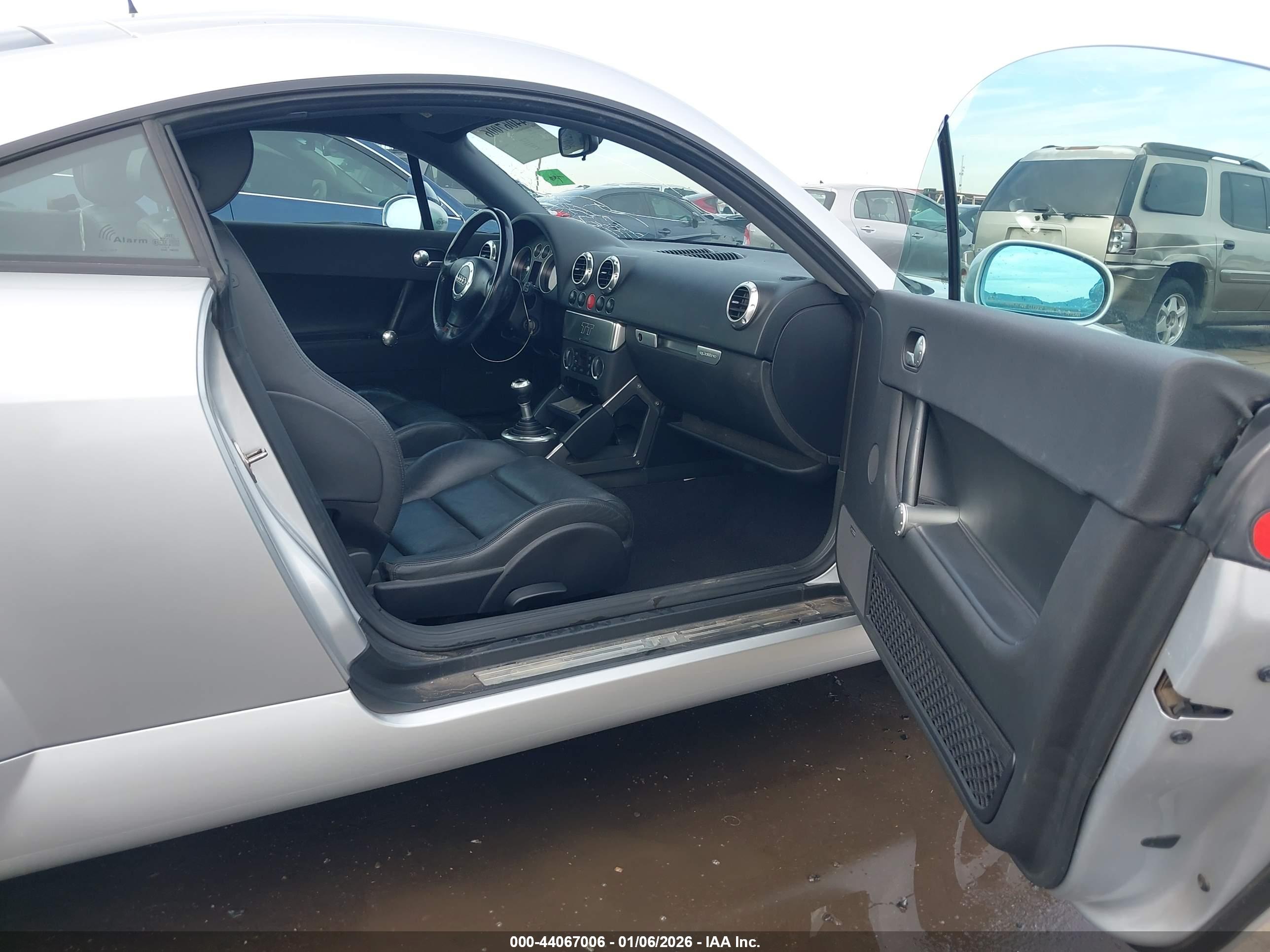 AUDI TT image 5