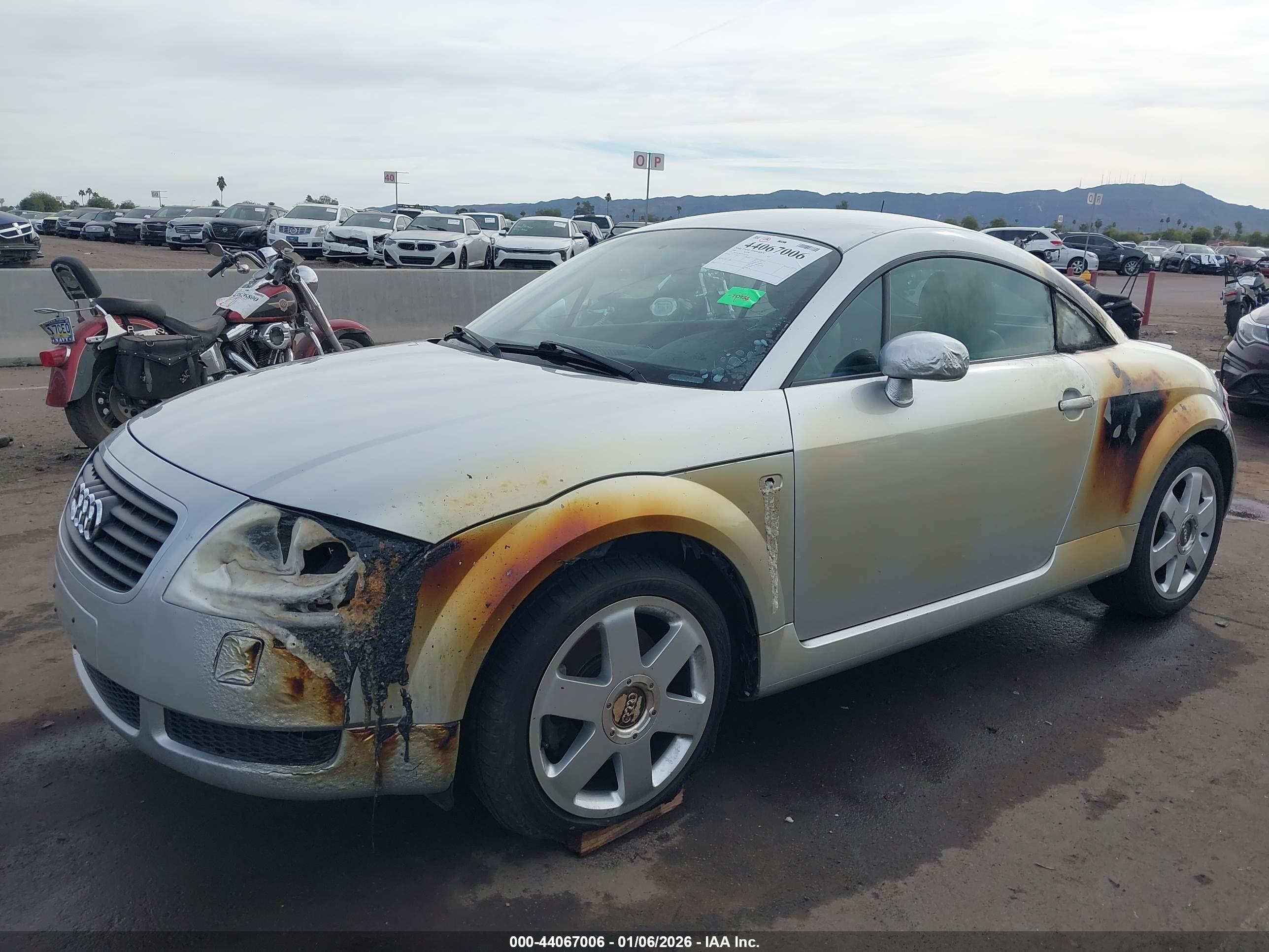 AUDI TT image 6