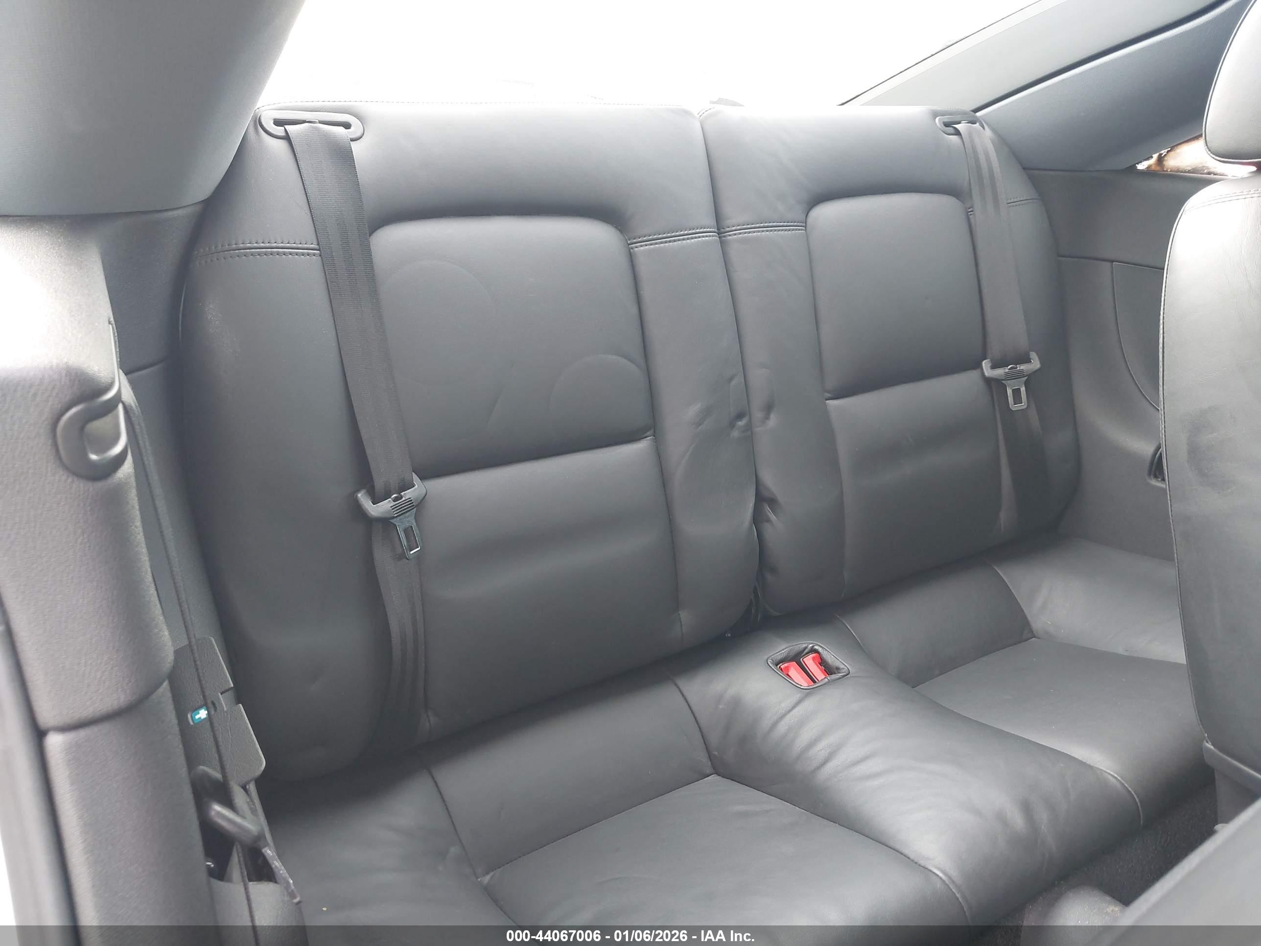 AUDI TT image 8