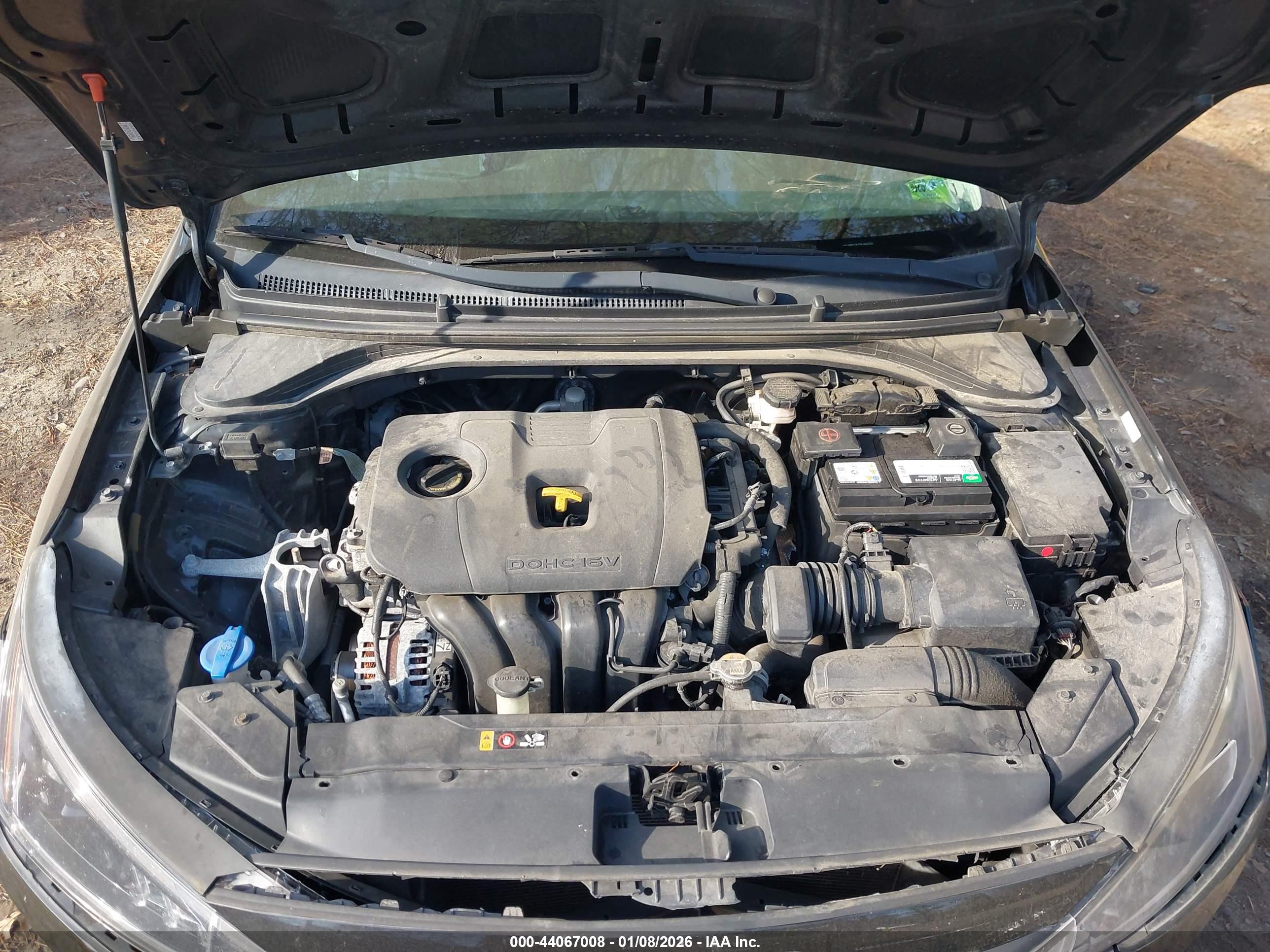 HYUNDAI ELANTRA image 10